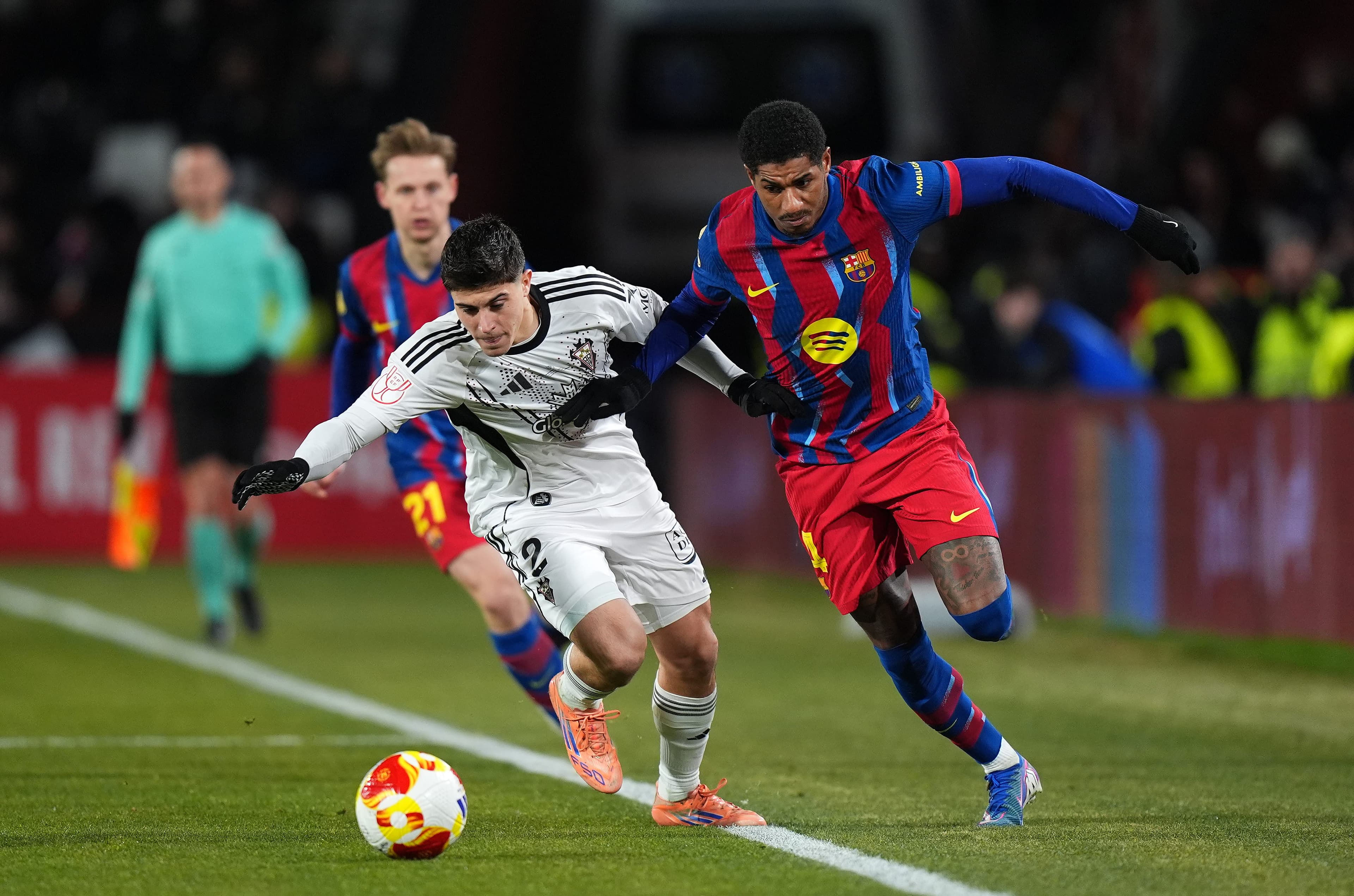 Hansi Flick settles Marcus Rashford debate as Barcelona transfer decision made