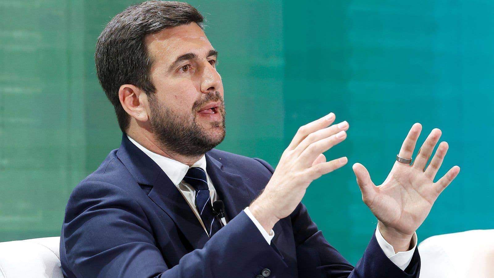 Real Madrid presidential candidate – “We have two international stars signed”