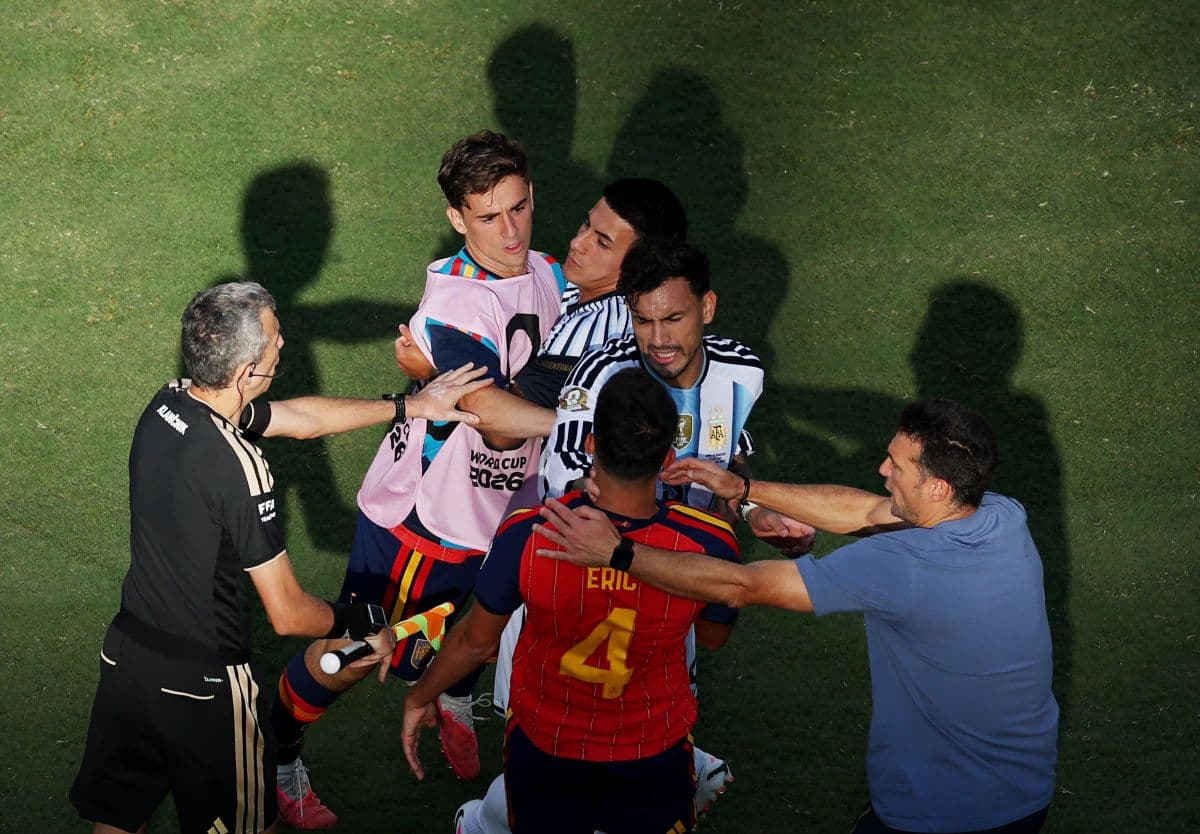 Former Roma man Paredes loses his head in World Cup final chaos; sent off for throwing punches