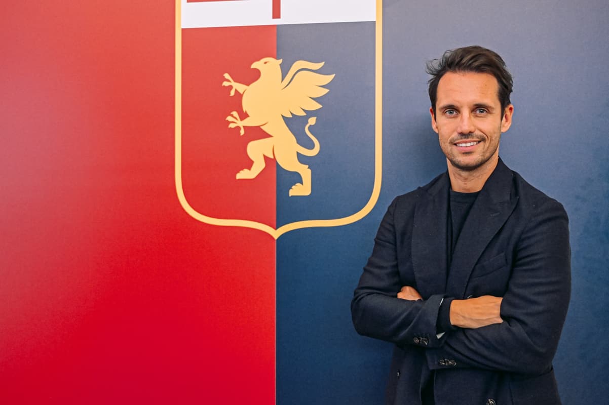 Genoa director Diego Lopez banned for 2 weeks over referee confrontation