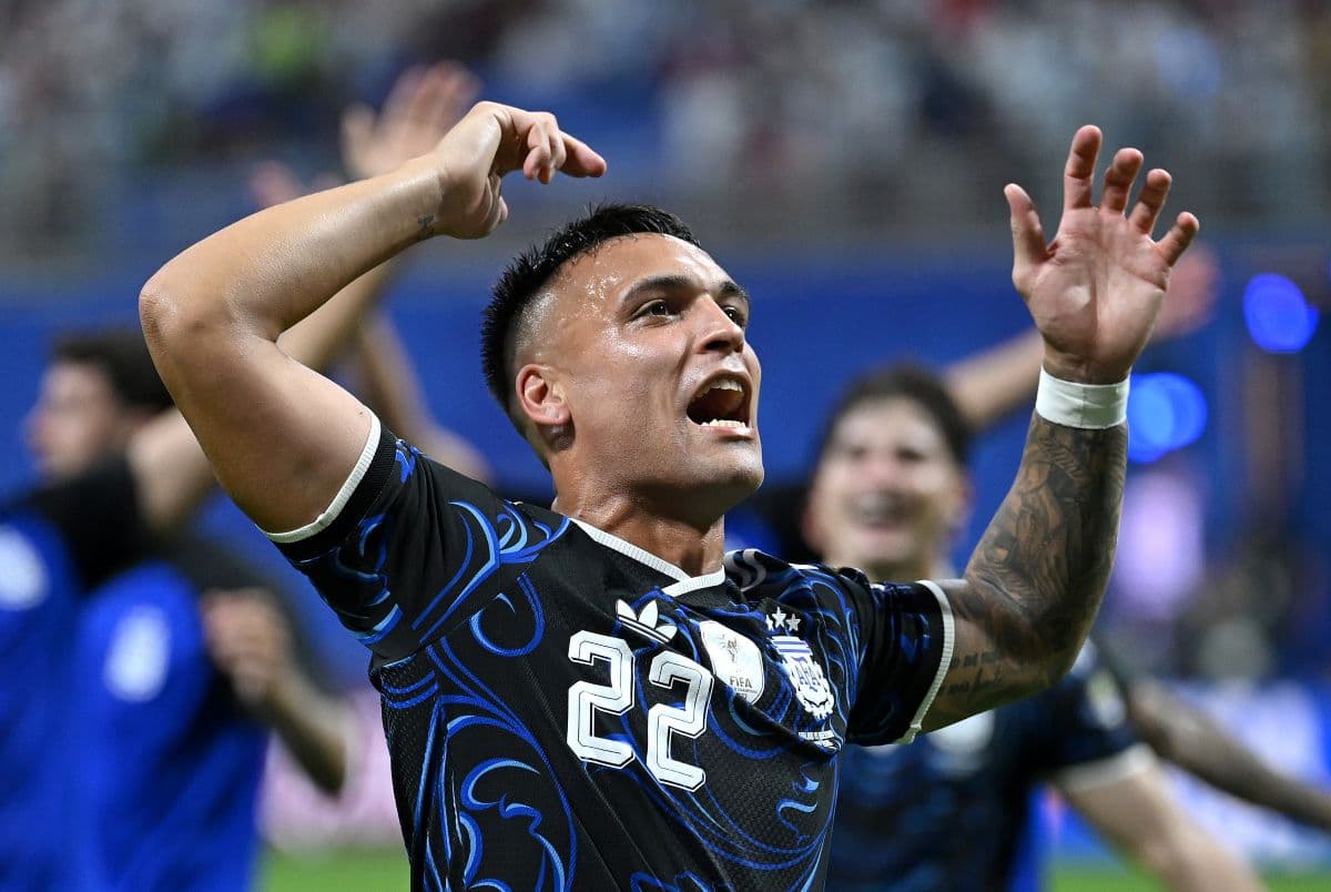 Inter star Lautaro Martinez in tears after winning goal vs. England: ‘I dreamed it, I swear’ – video