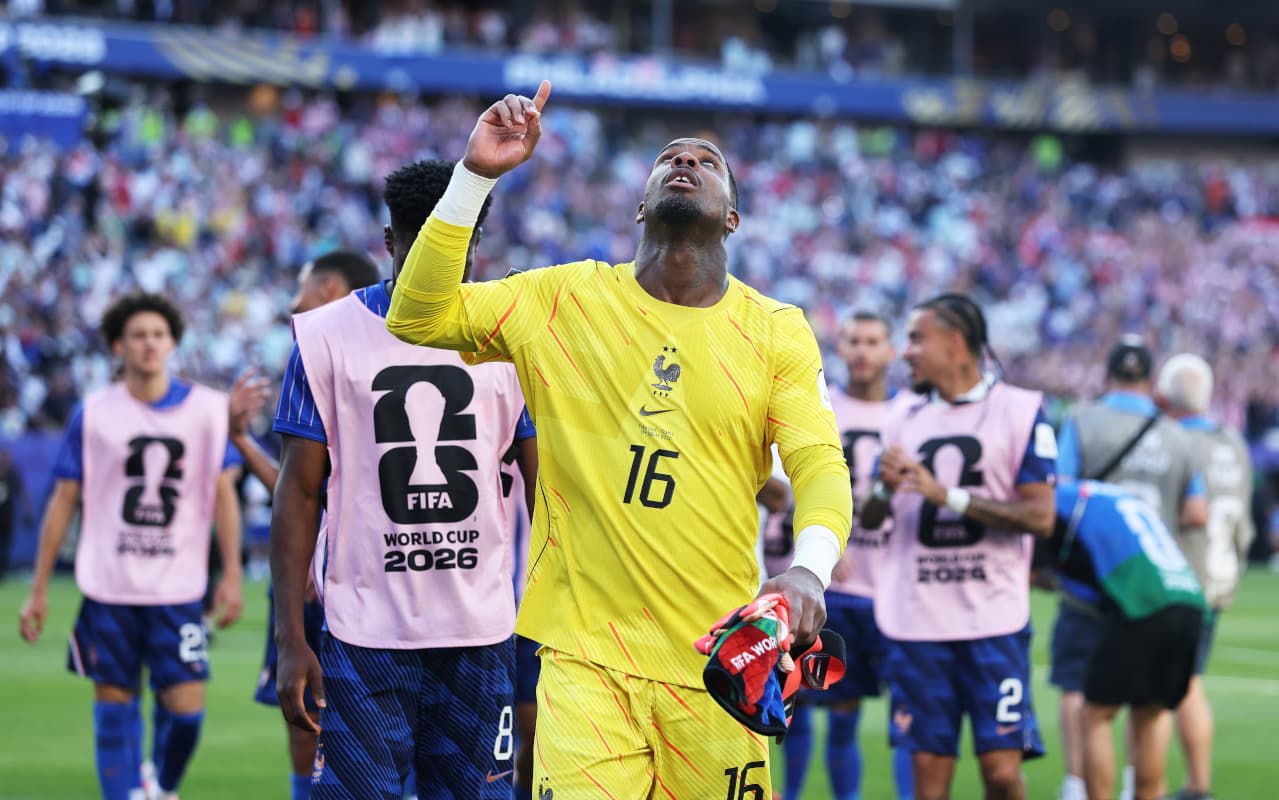 Maignan unhappy with Milan direction, Al-Nassr aim to take advantage