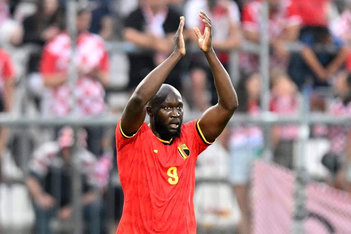 Besiktas start Lukaku talks with Napoli, but offer half €10m asking price