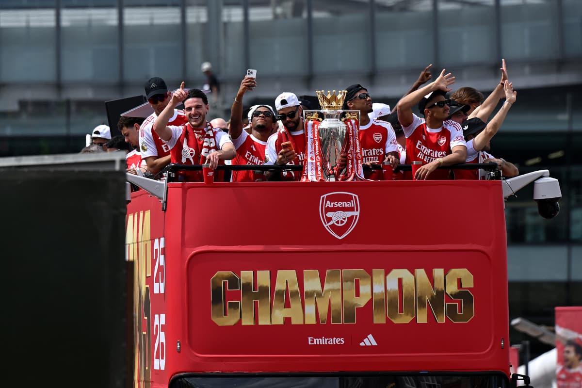 Italy’s Calafiori leads Arsenal chants from open top bus celebration