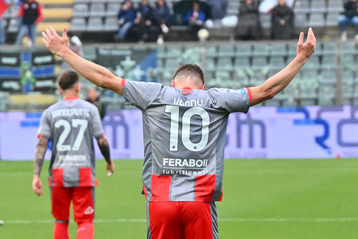 Cremonese urged to ‘hang on to Vardy, the man of impossible feats’