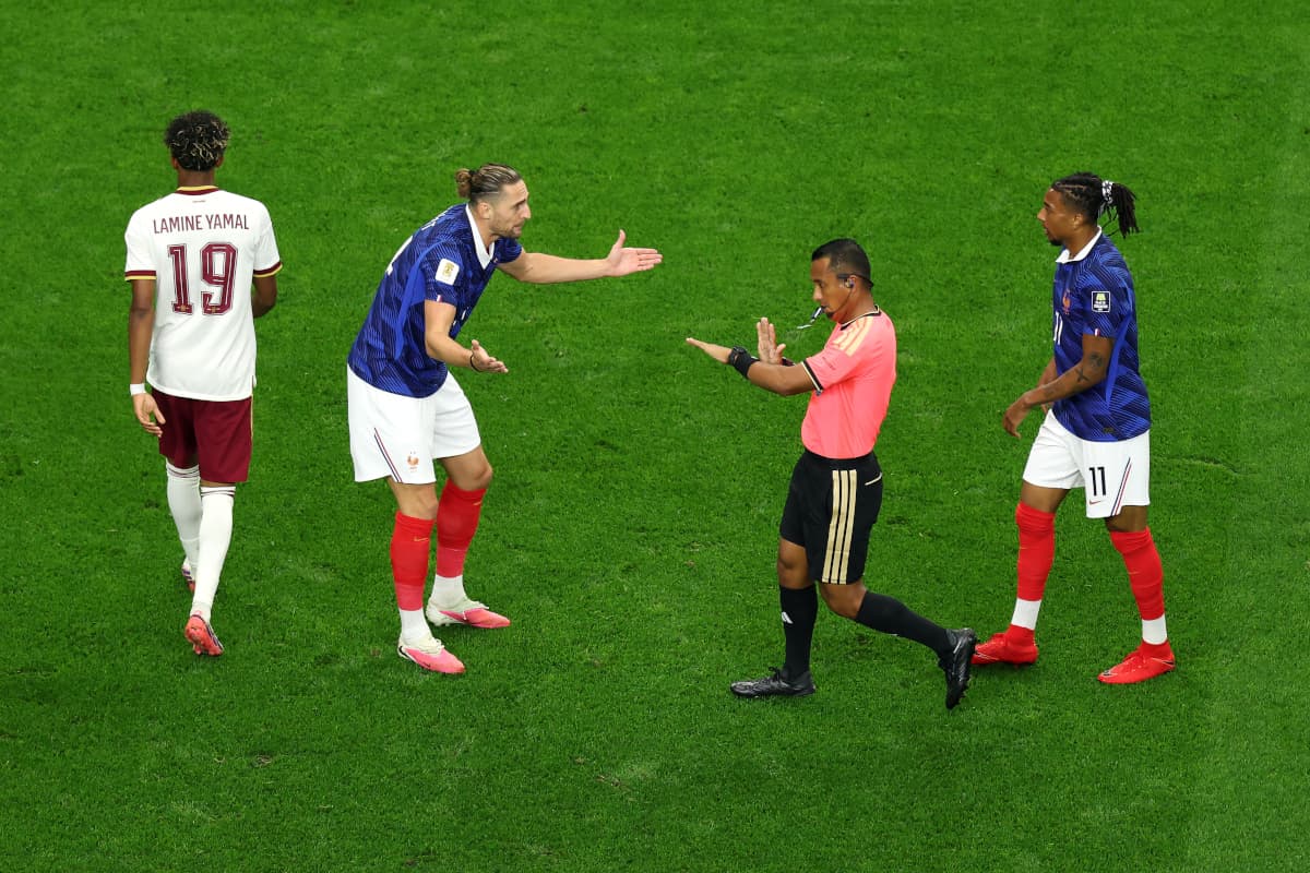 Rabiot will ‘speak’ with new Milan coach, France behaviour ‘unacceptable’