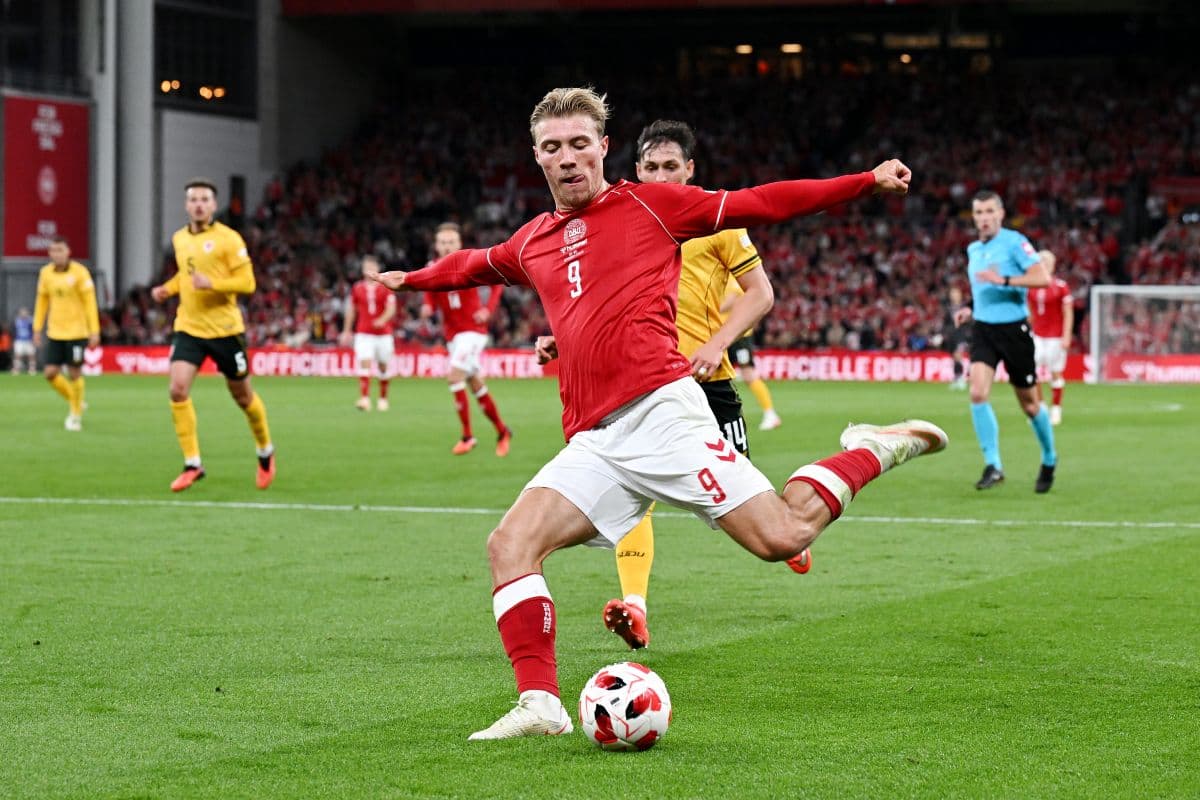 Hojlund sparks controversy over Ronaldo celebration and push on Portugal coach