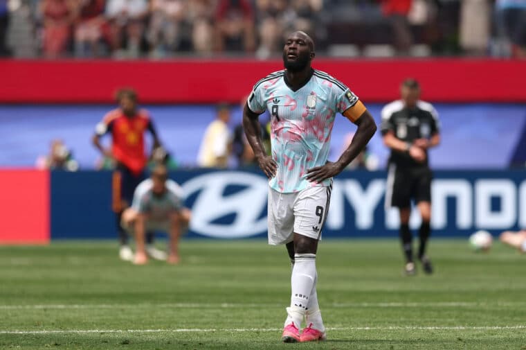 Fenerbahce submit bid for Romelu Lukaku as Napoli eye Arsenal’s Gabriel Jesus to replace him
