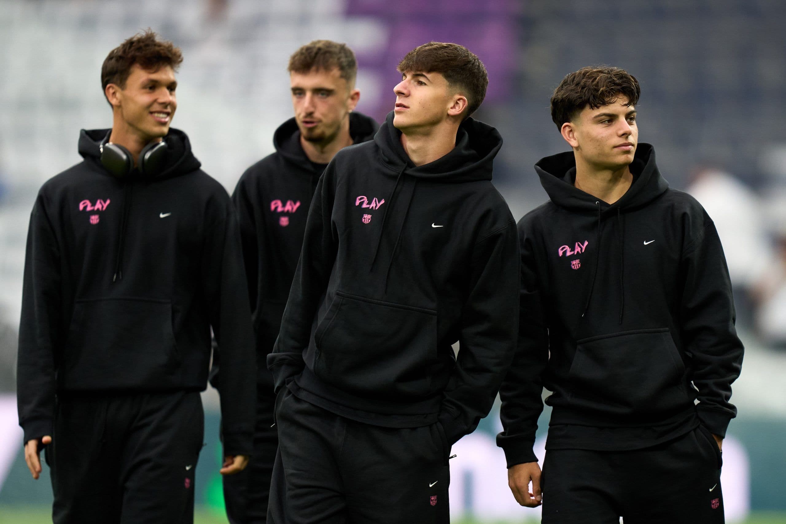Ajax showing interest in teenage Barcelona defender