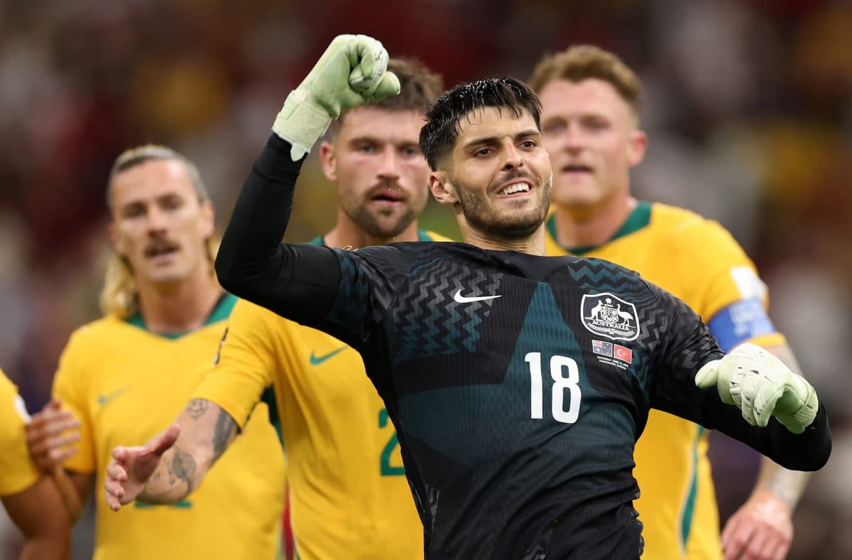 Official | Troyes sign Australia international Patrick Beach