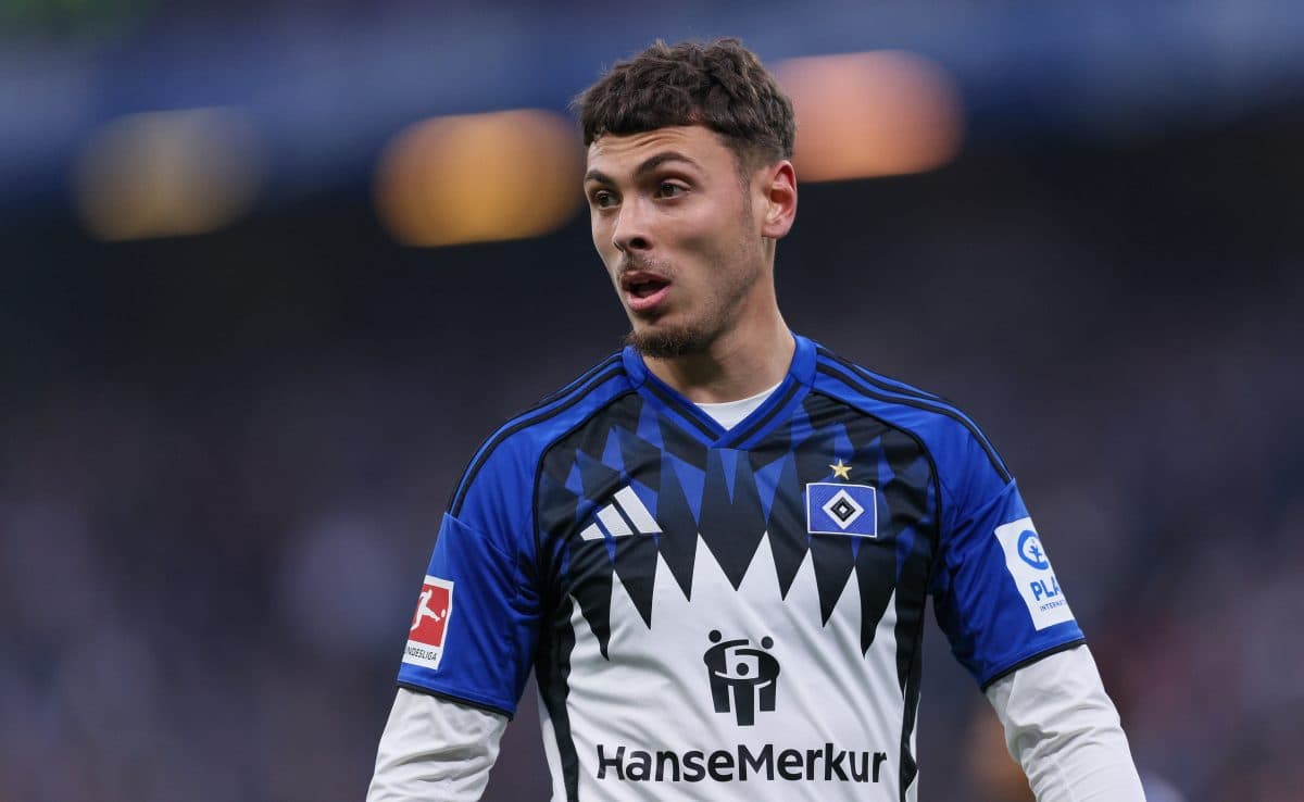 Nice target William Mikelbrencis received Valencia contract offer