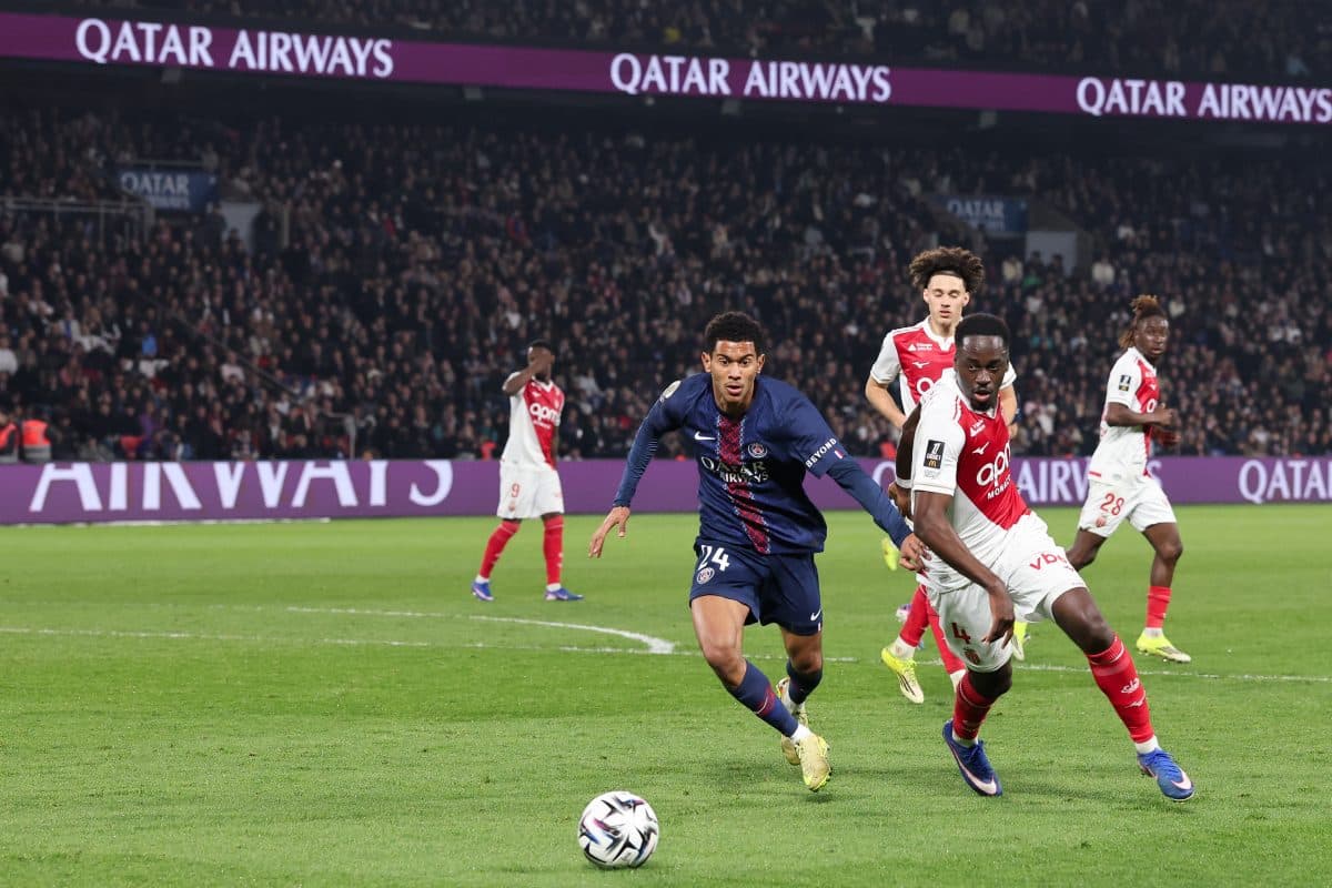 Bayern Munich and Chelsea target Senny Mayulu agrees PSG contract extension