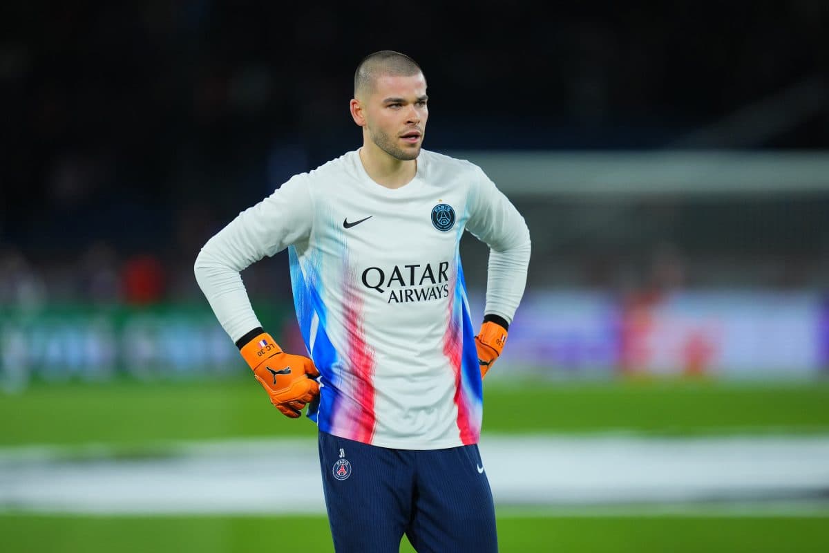 Tottenham make Lucas Chevalier enquiry