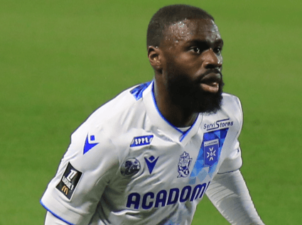 Official | Paris FC sign Lassine Sinayoko from Auxerre