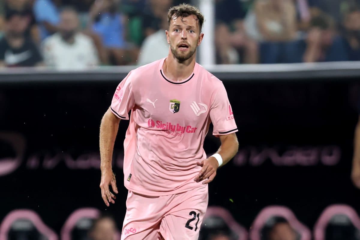 Troyes target Palermo’s Jérémy Le Douaron and Lyon’s Enzo Molebe