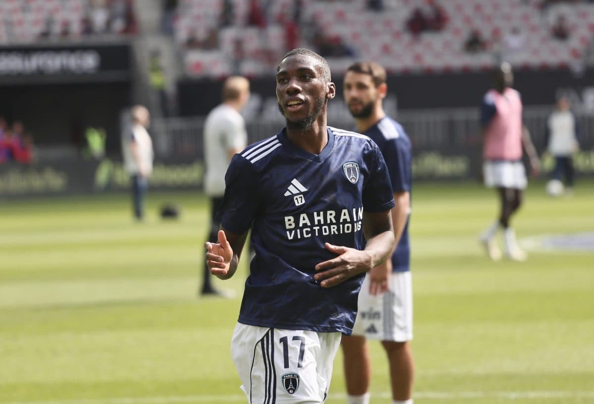 Official | Malian wing-back Adama Camara extends Paris FC contract