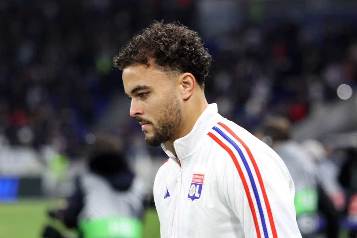 Crystal Palace stepping up negotiations to sign Lyon defender Ruben Kluivert