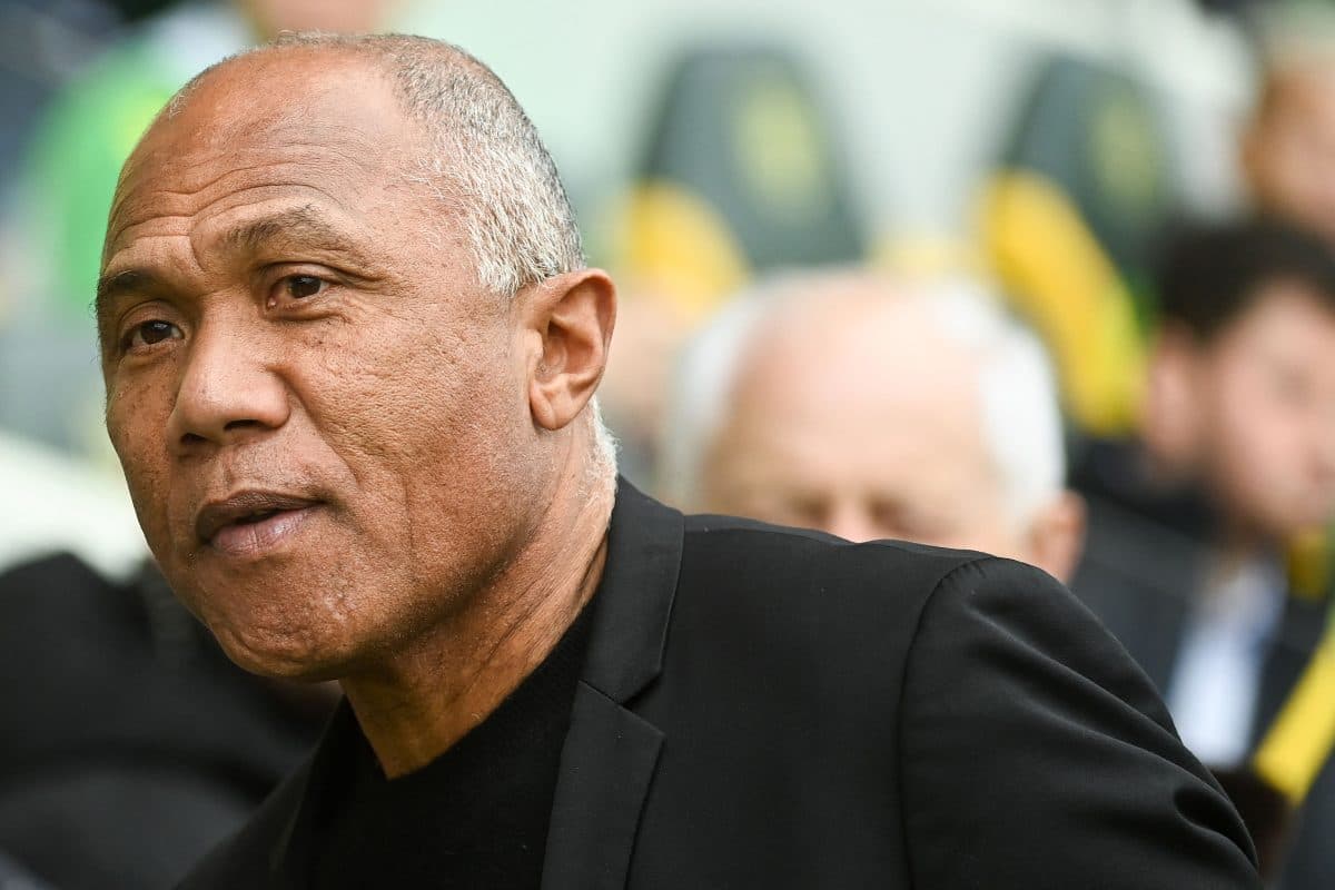 Antoine Kombouaré faces uncertain future at Paris FC