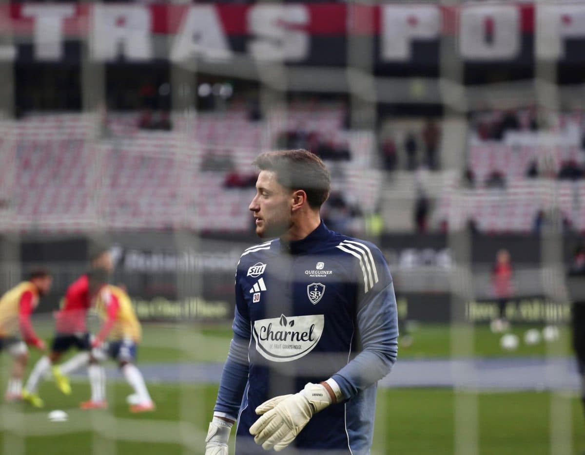 Official | Grégoire Coudert joins Burnley from Brest