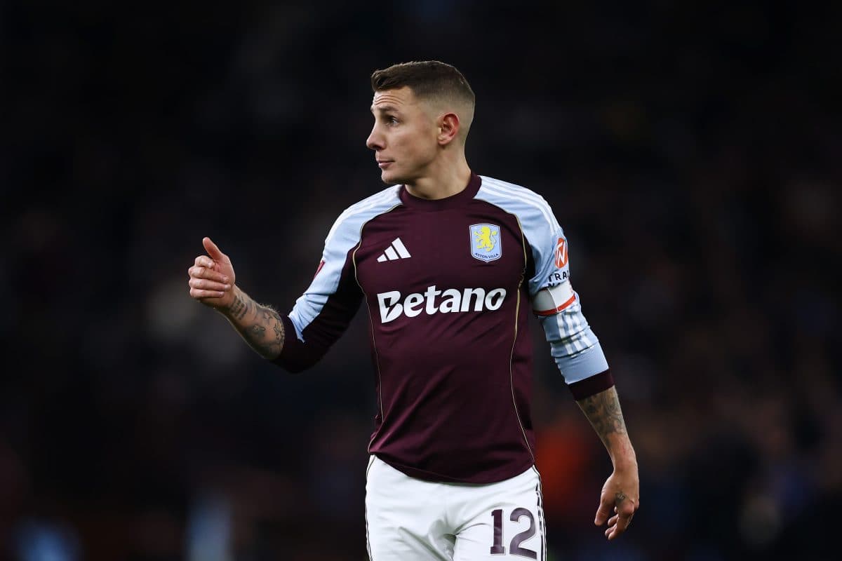 Aston Villa left-back Lucas Digne to undergo PSG medical
