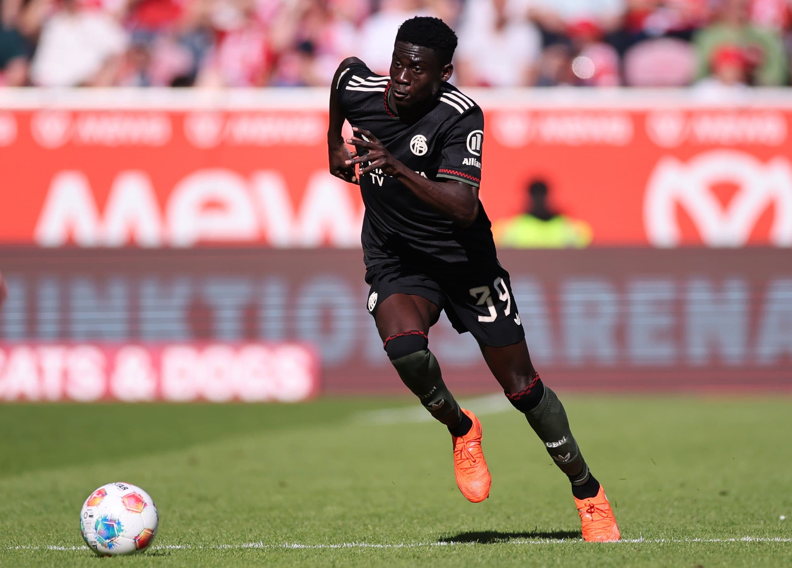 Bayern Munich boss confirms permanent signing of Gambian midfielder Bara Sapoko Ndiaye (18)