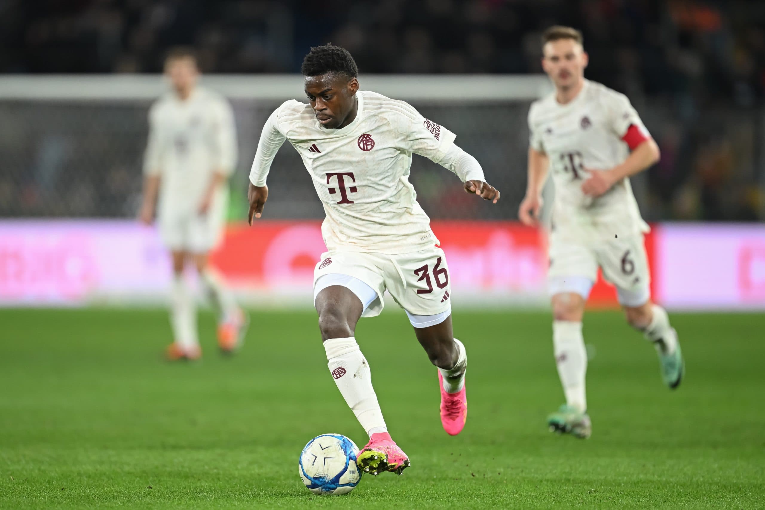 Noël Aséko speaks on choosing move to Eintracht Frankfurt over remaining with Bayern Munich