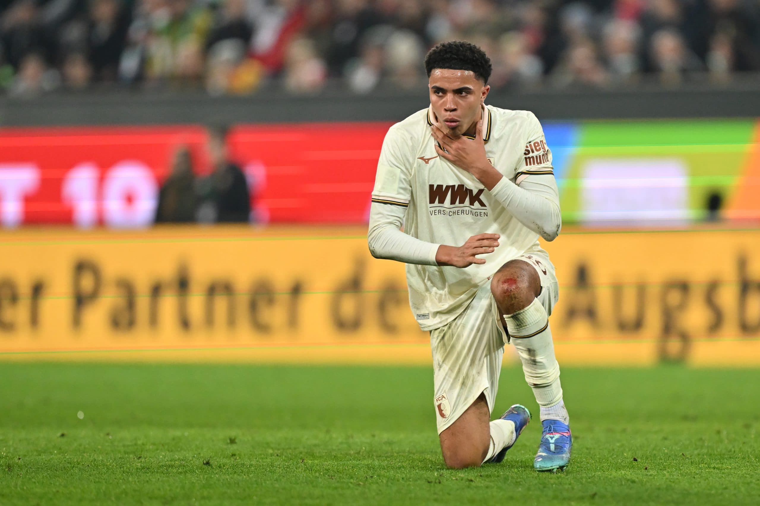 Noahkai Banks targets Augsburg starting role while keeping Germany and USA options open