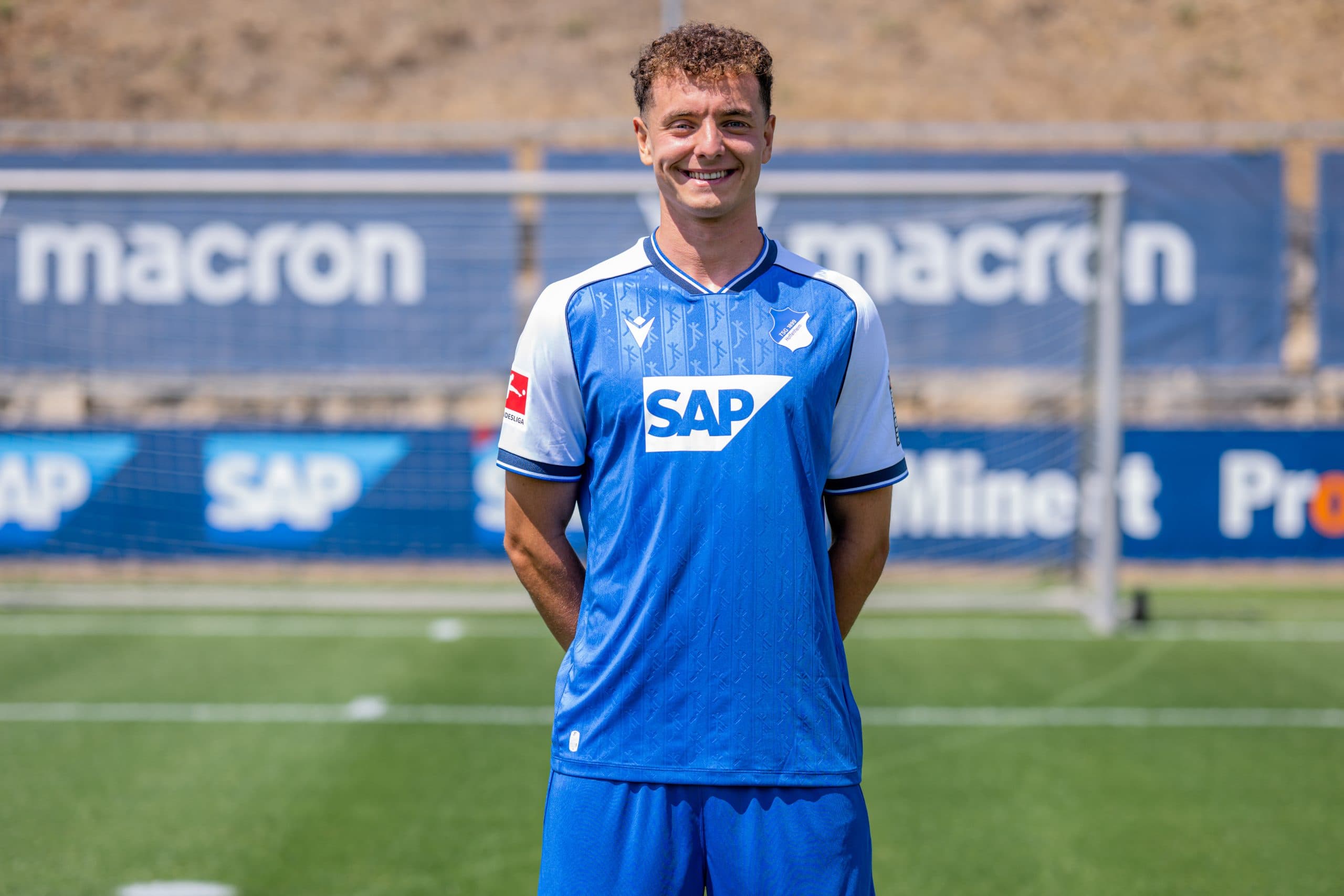 Barcelona renew interest in Hoffenheim attacker Fisnik Asllani
