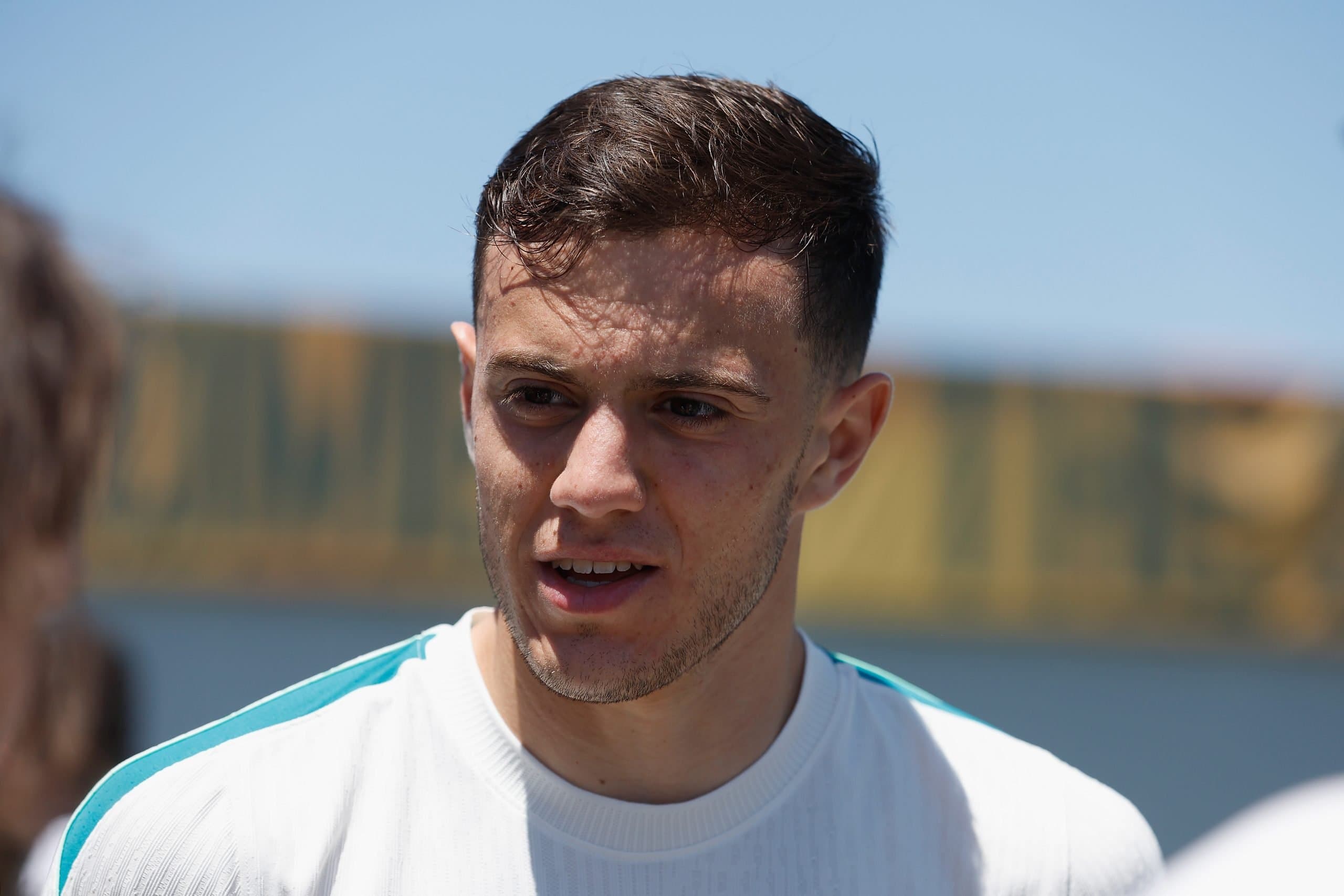 Official | 1. FC Köln bring Australian World Cup midfielder Paul Okon-Engstler to the Bundesliga