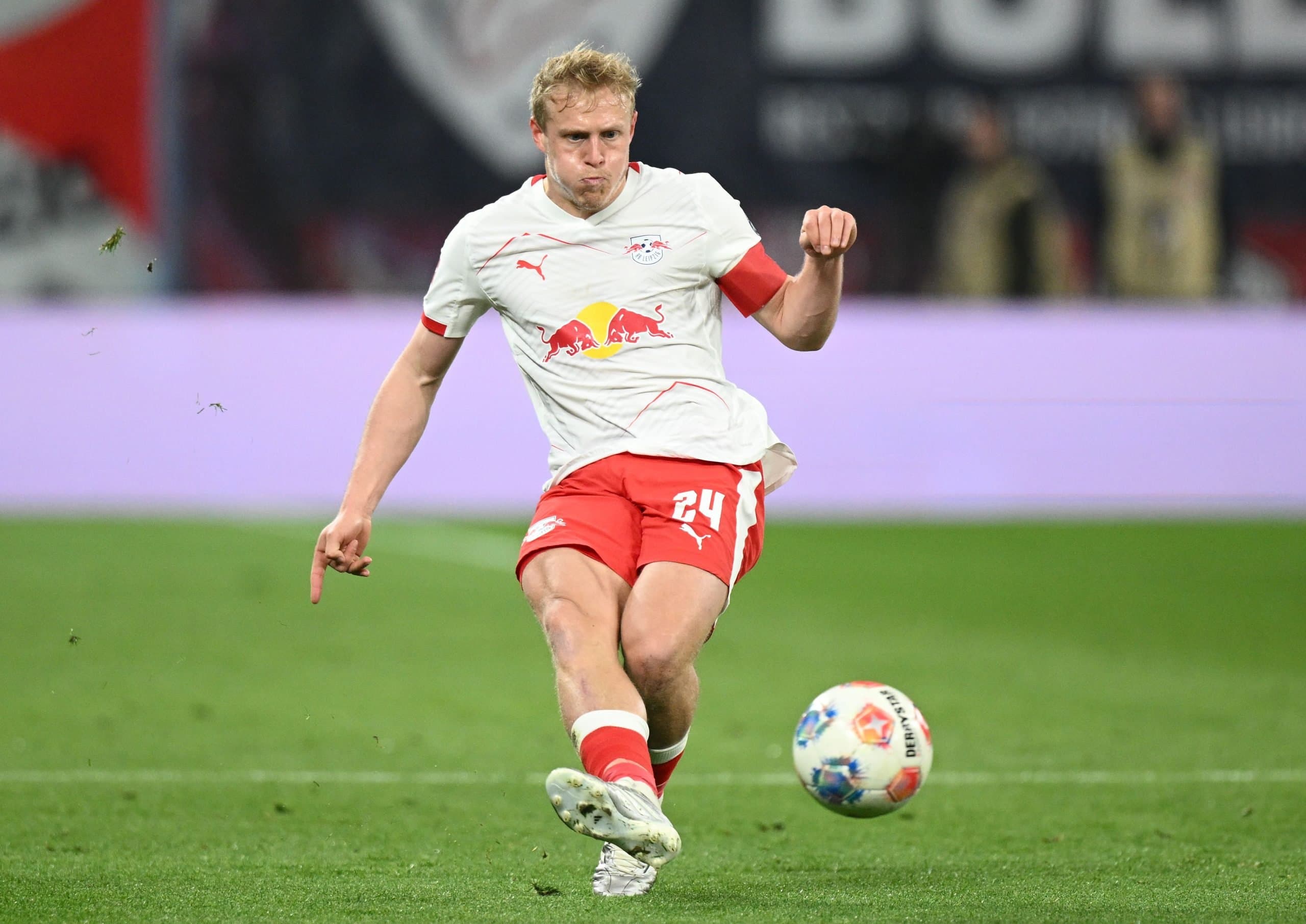 Official | Bundesliga veteran Xaver Schlager rejoins old coach Oliver Glasner at Nottingham Forest