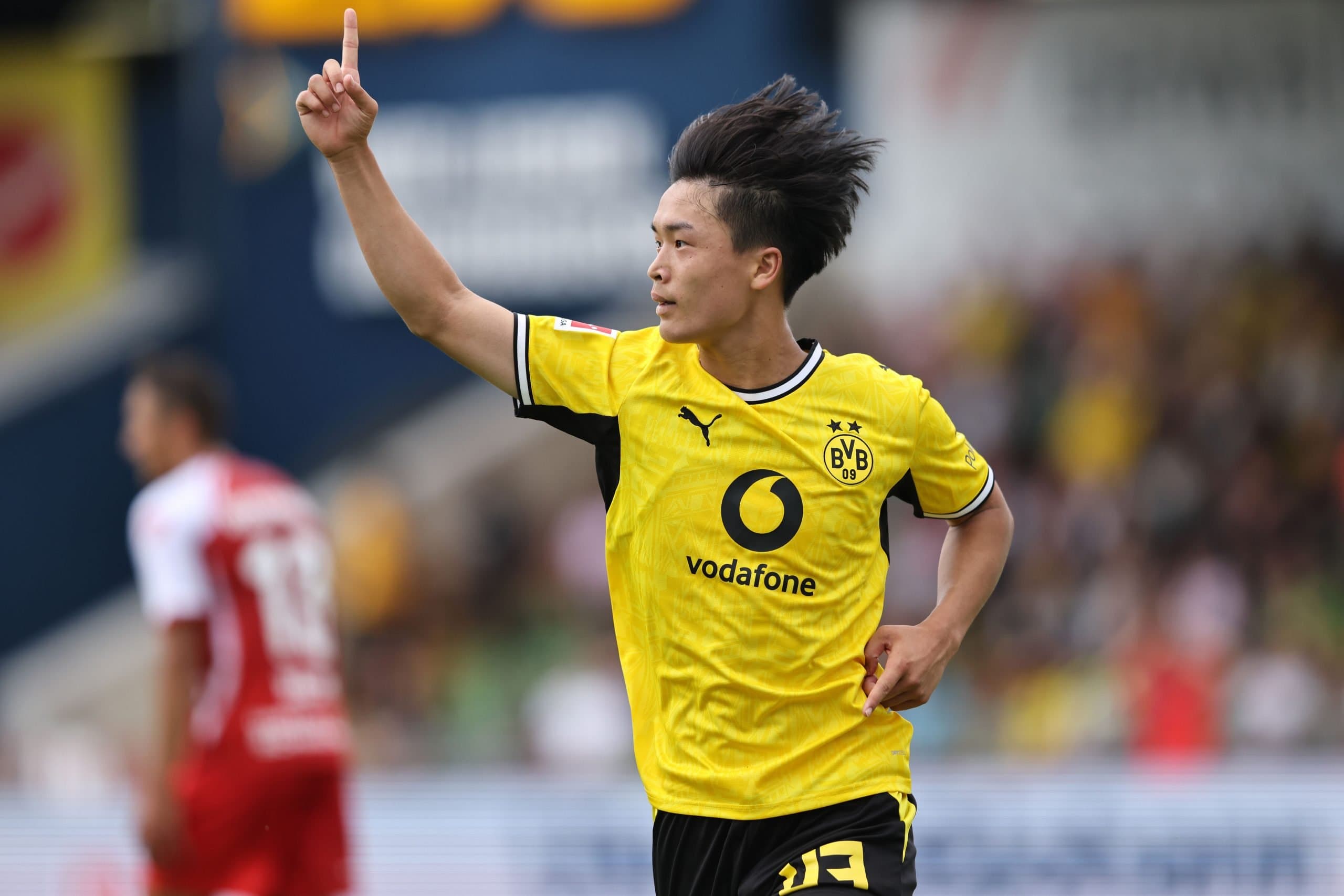 Borussia Dortmund possess €1.5m purchase clause for intriguing prospect Takato Yamamoto