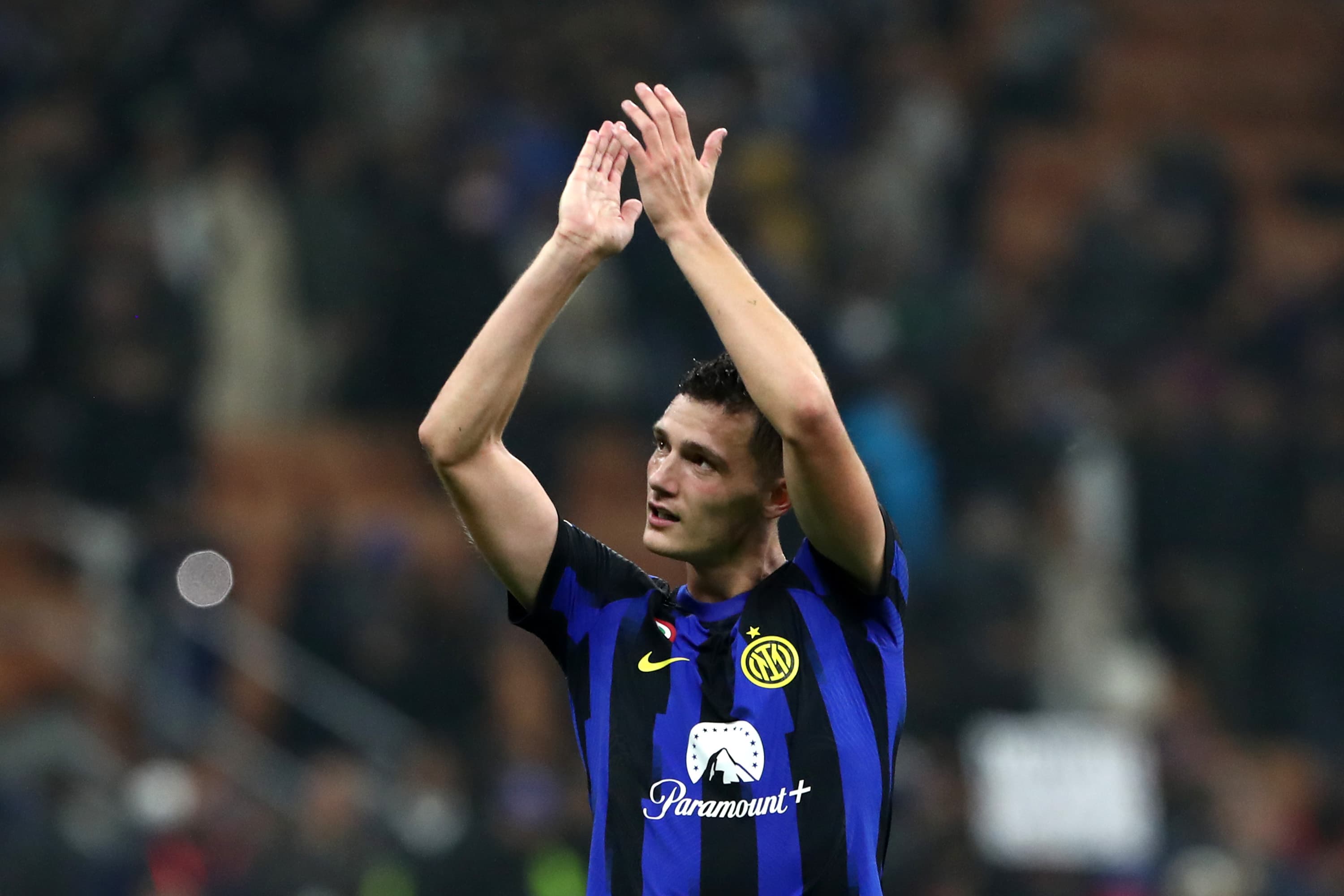 Benjamin Pavard nearing possible stay at Inter as player attitude praised