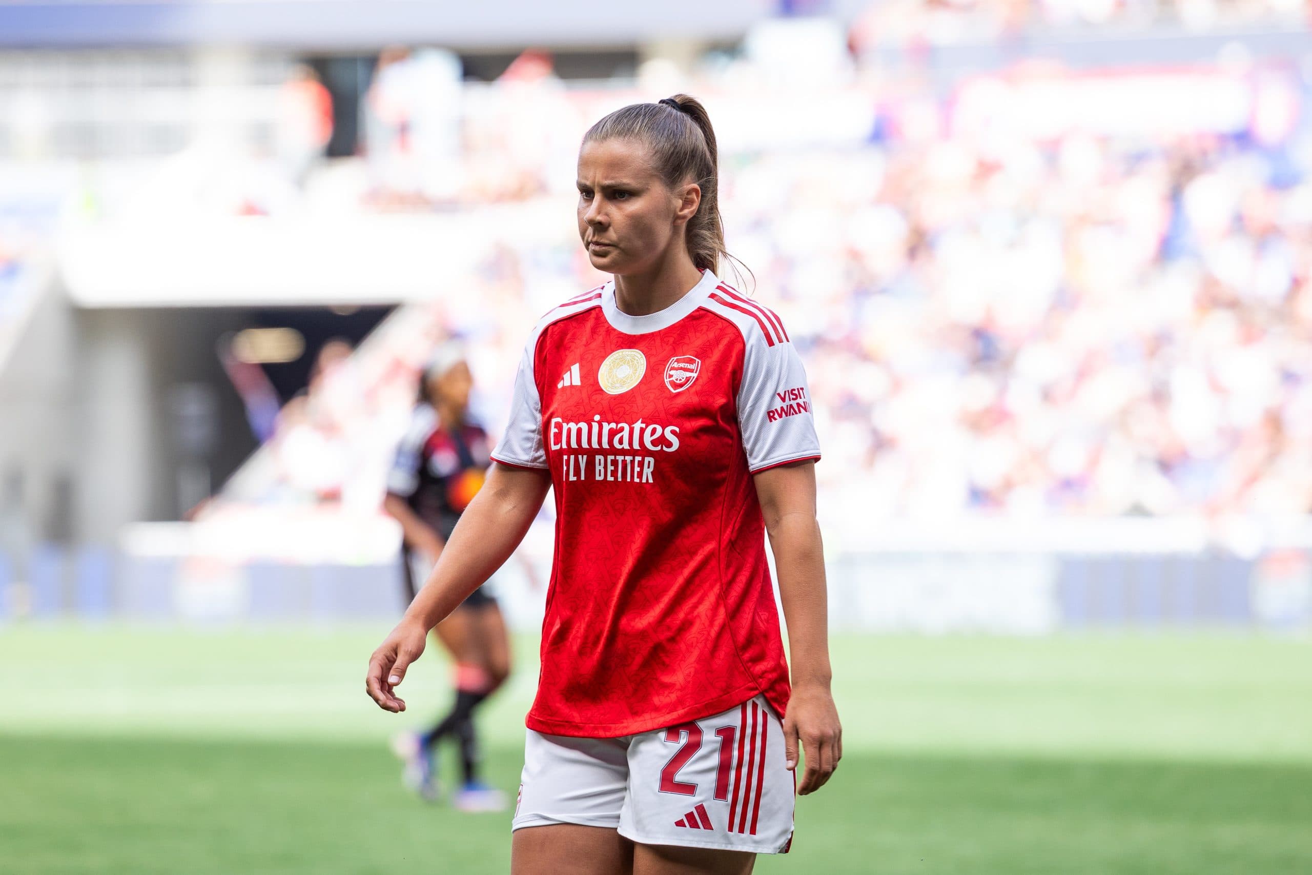 WSL: Victoria Pelova departs Arsenal and joins North London rivals Tottenham Hotspur