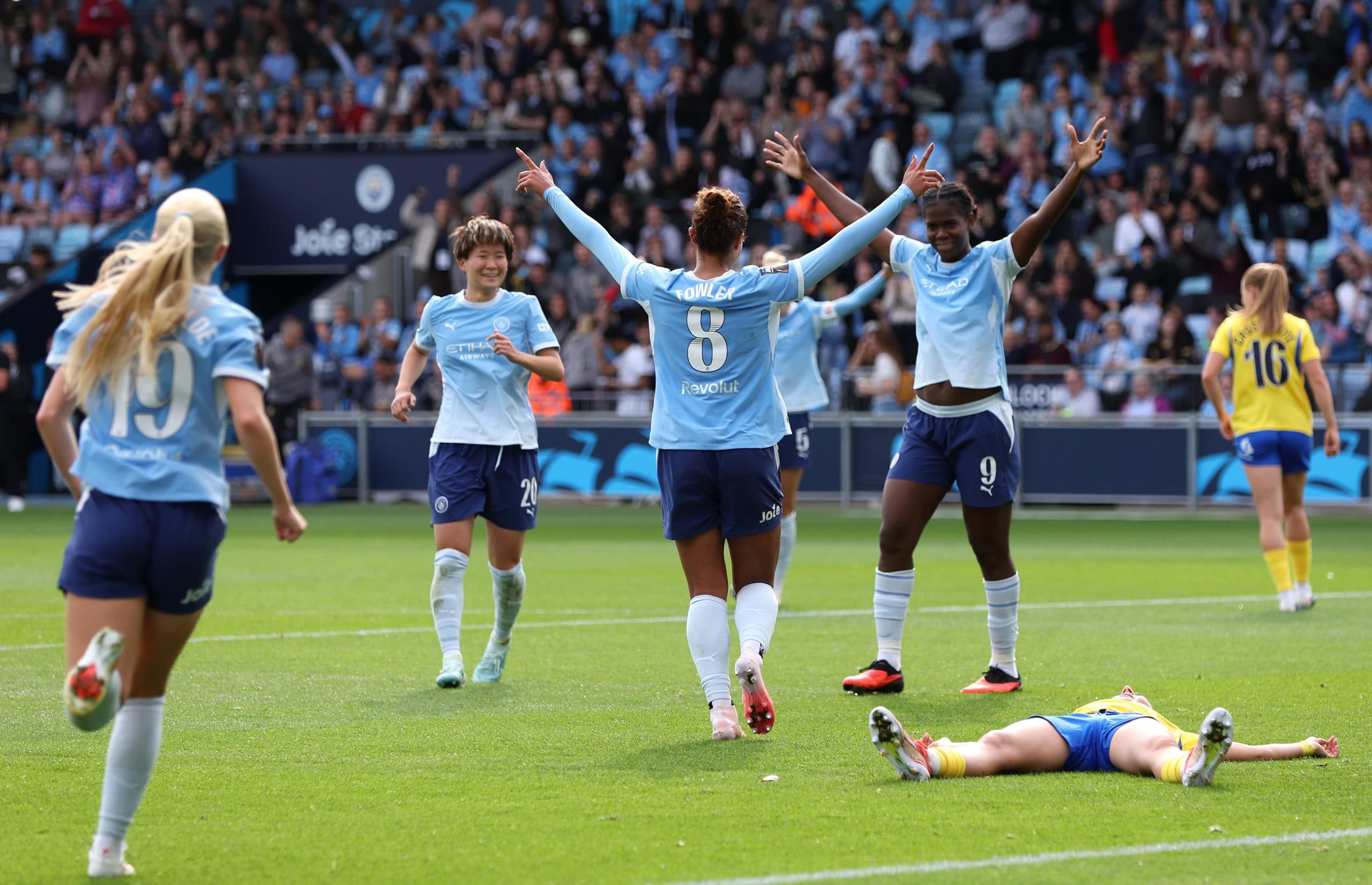 Manchester City get WSL title defence off to a flying start