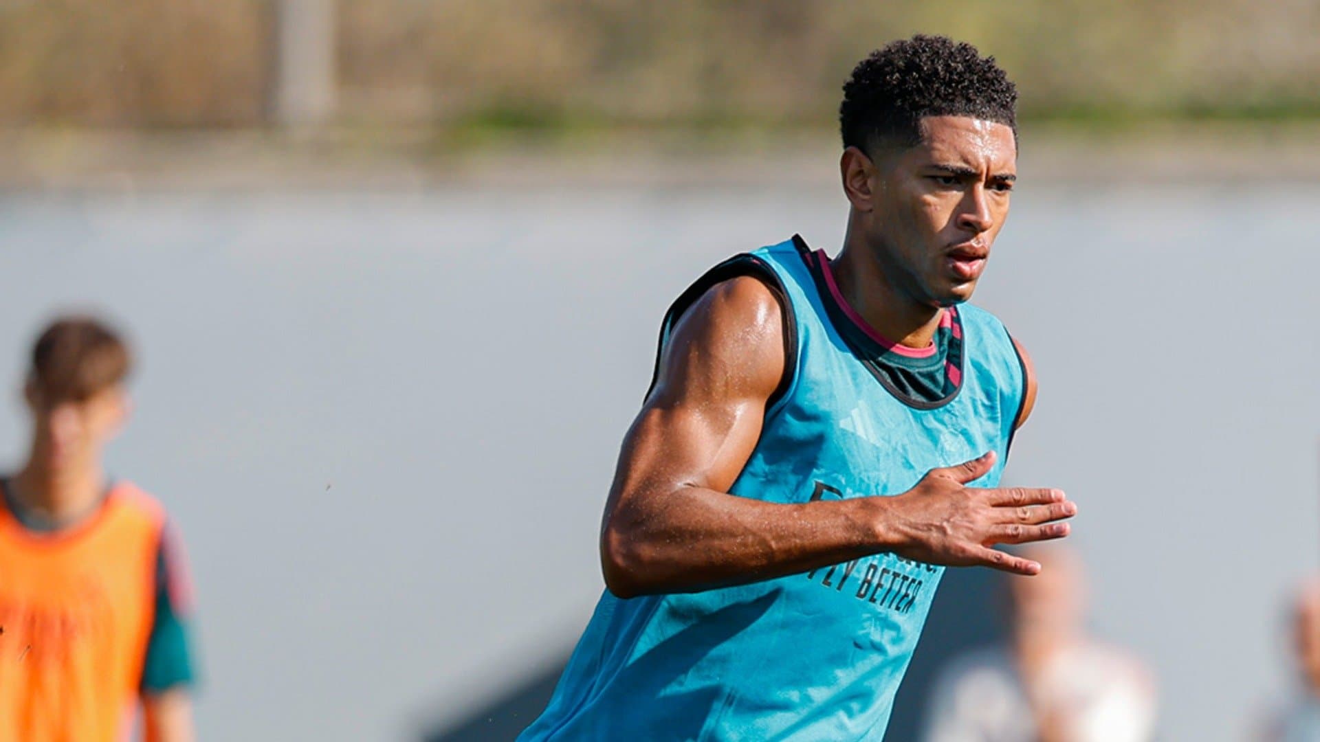 Real Madrid talisman finally returns to training as Mourinho gets full group together