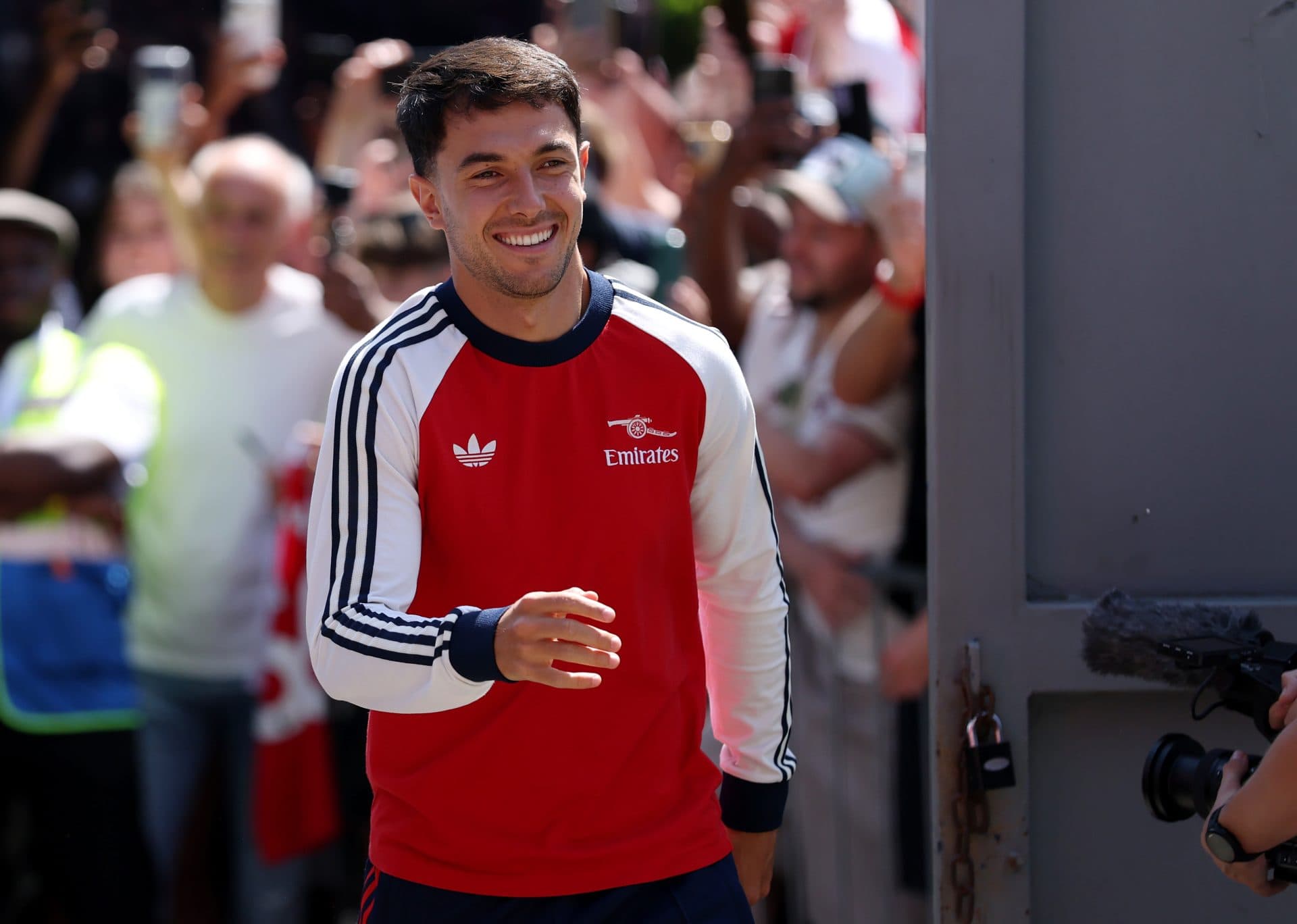 Arsenal not ruling out the departure of Real Madrid-linked midfielder