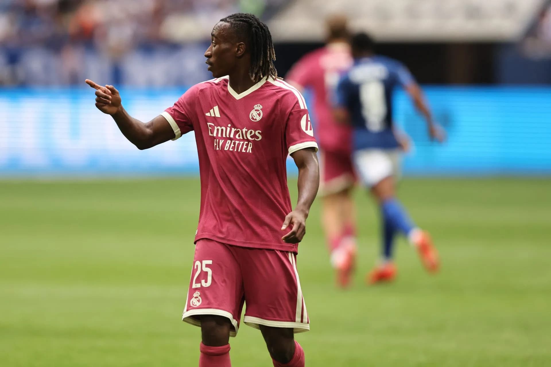 Teenage star makes ambitious Real Madrid vow at presentation – “La Liga, Champions League and…”