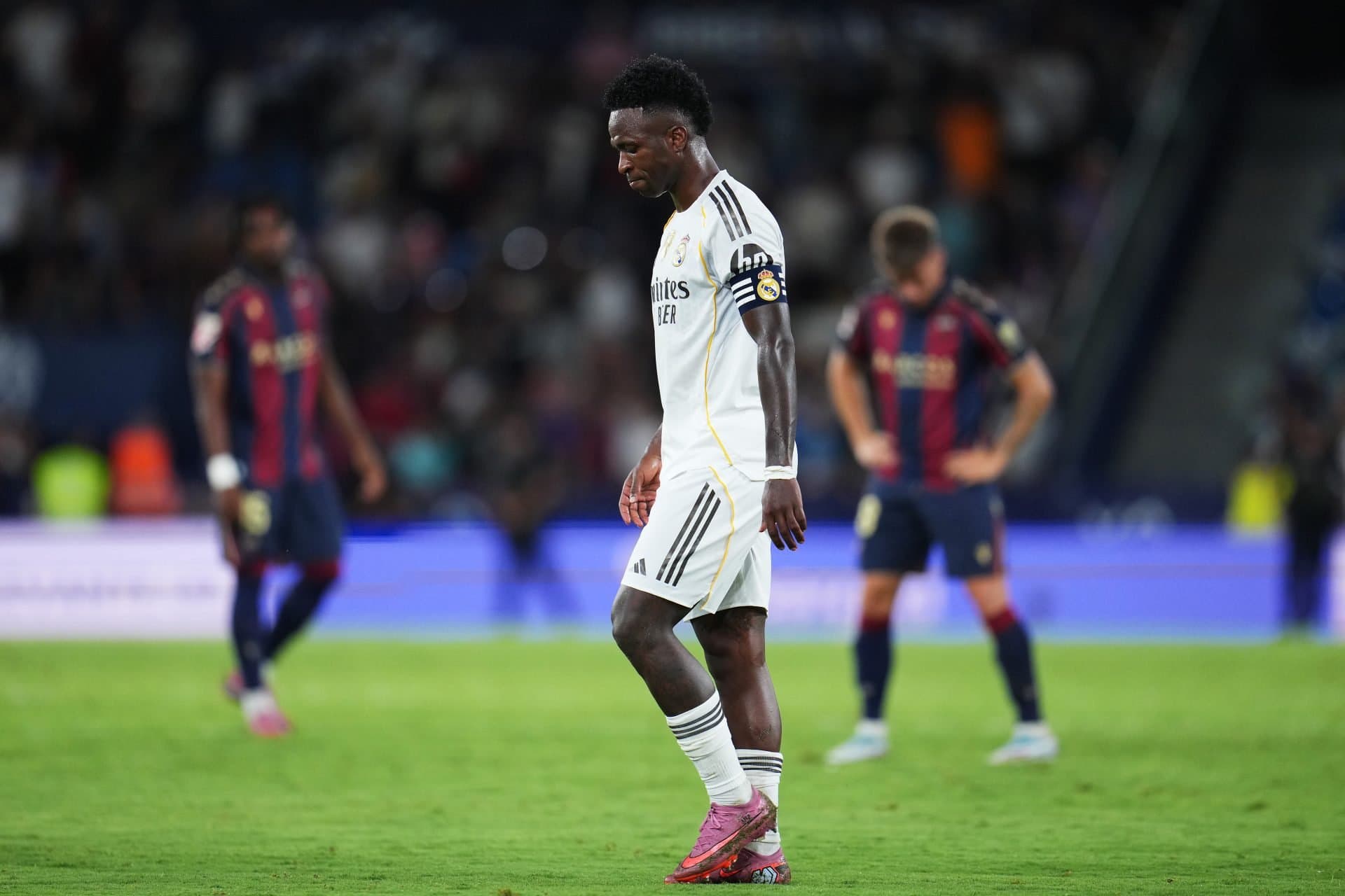 Real Madrid and Vinicius still remain significantly apart in renewal talks