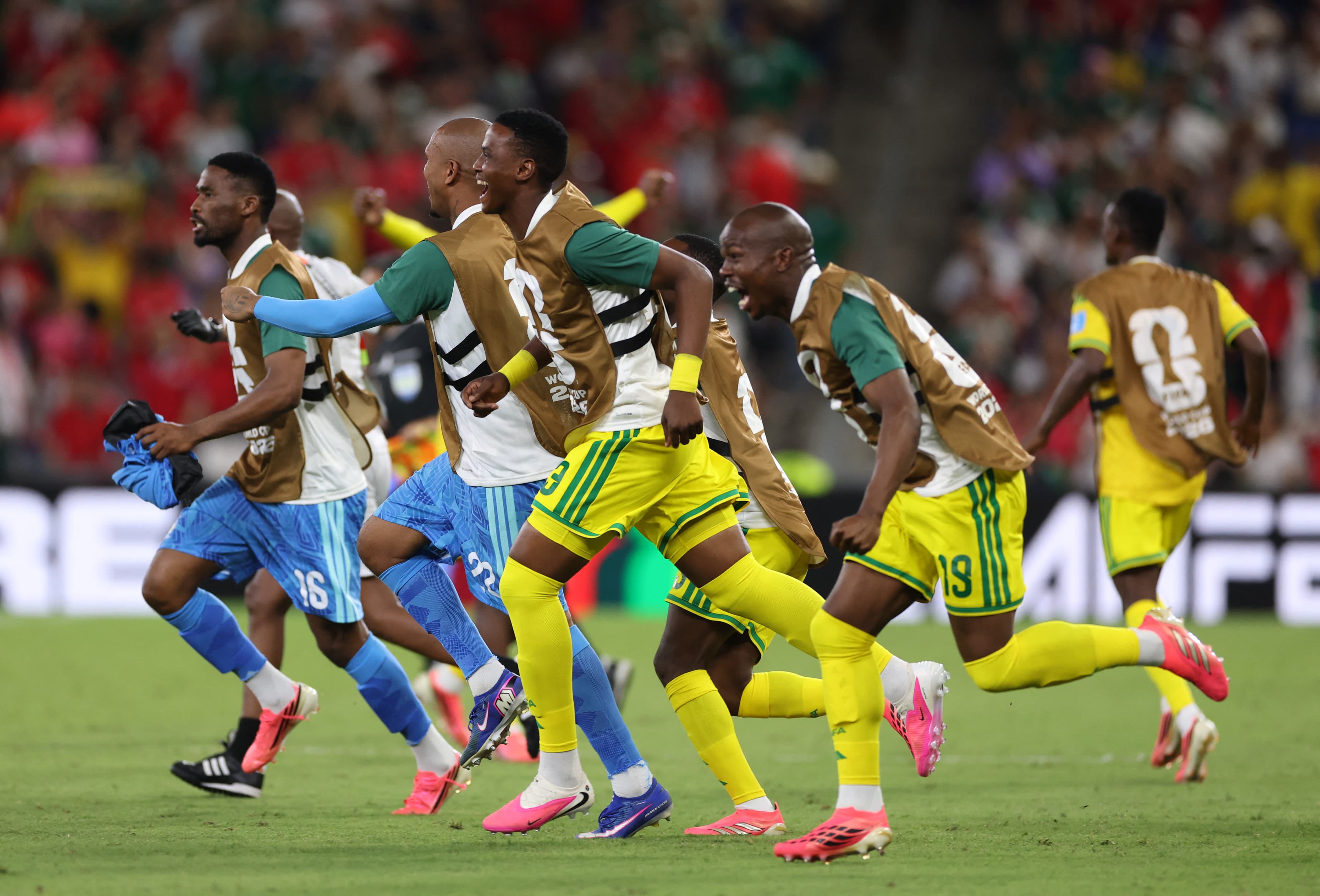 🔥 South Africa make history, into last 32! Mexico treble, Czechia OUT! 🥹