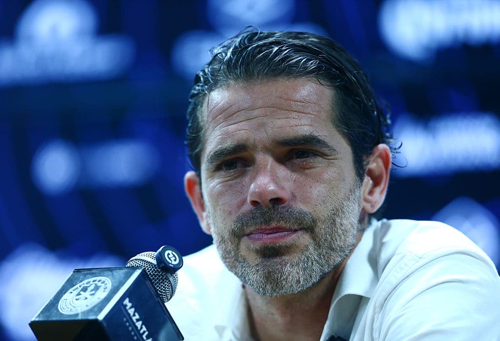 ☝️Full backing at La U: Fernando Gago defends Israel Poblete