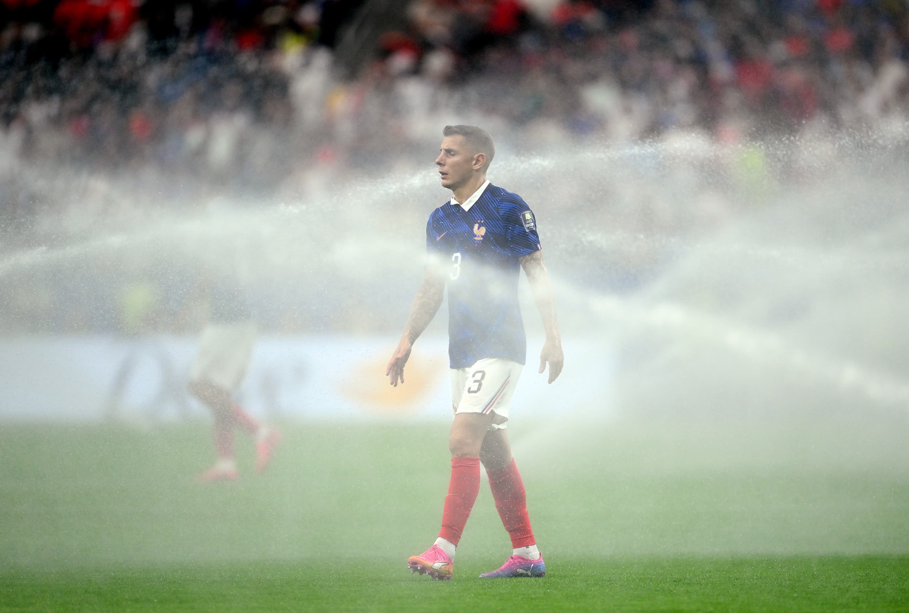 🚨 Official: Lucas Digne is back at PSG!