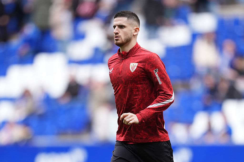🚨 Lay-off ahead: Athletic issue medical update on Oihan Sancet