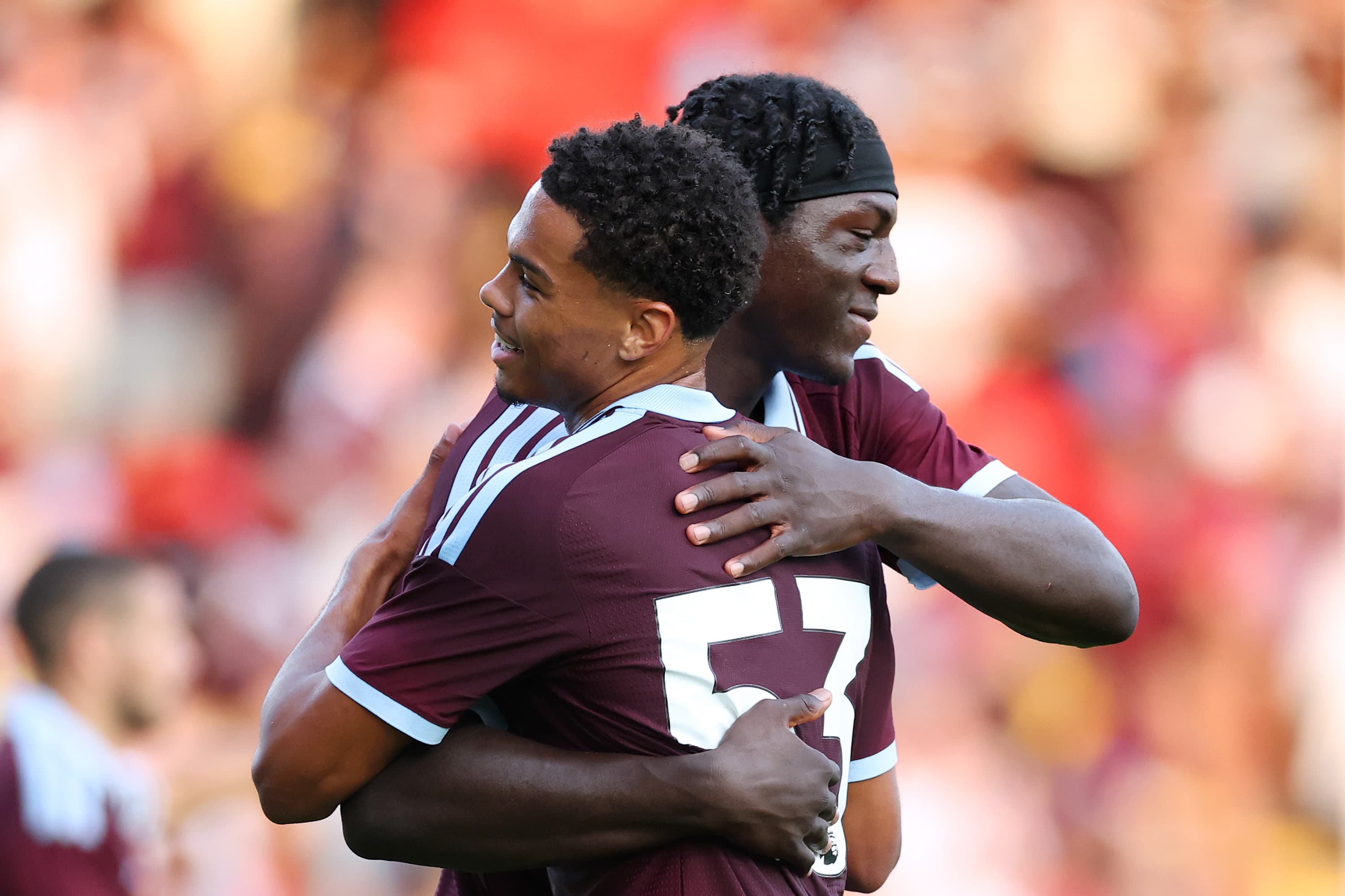 👶 Aston Villa teenager continues to shine in pre-season