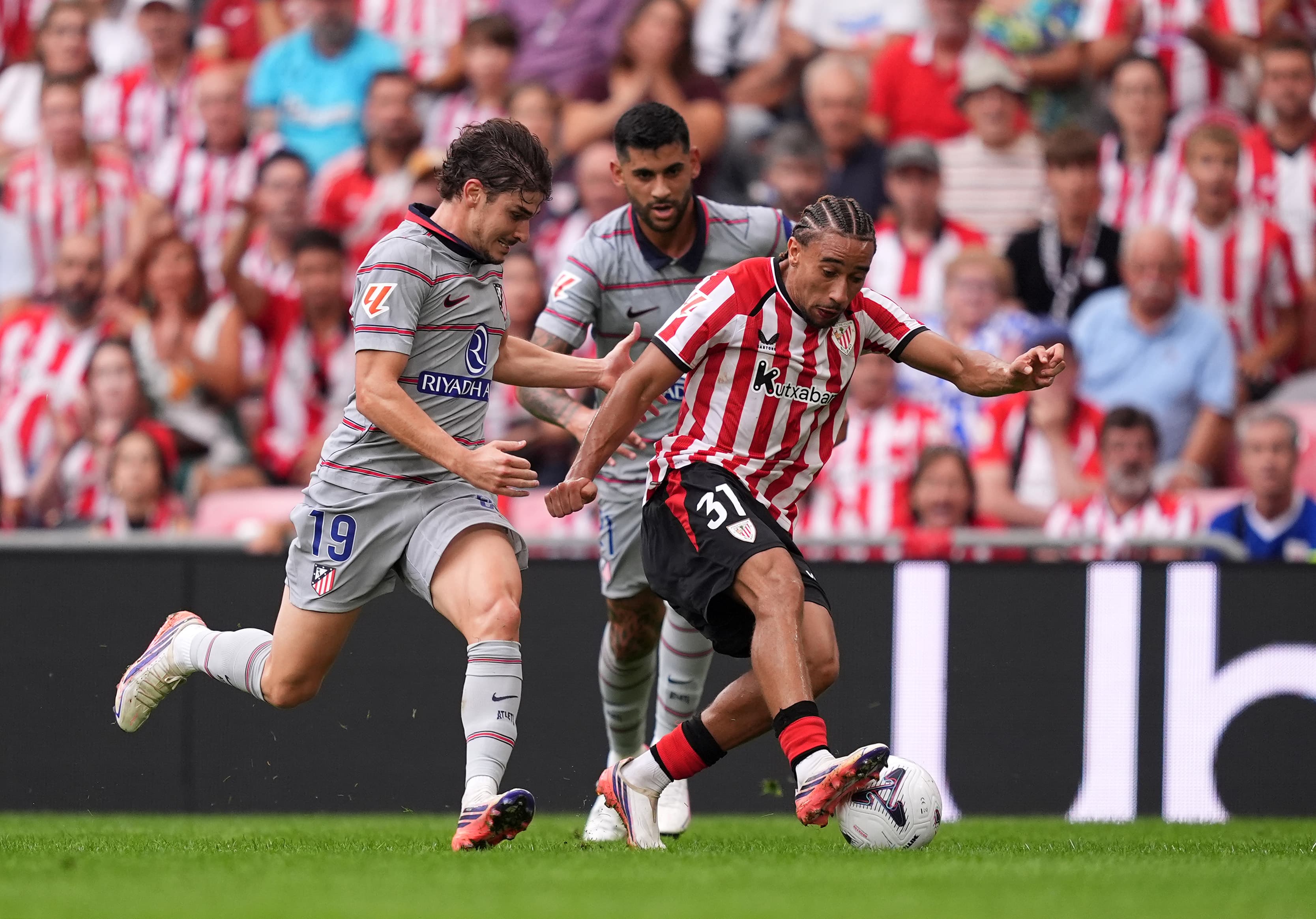 🚨 Atlético hammered, Julián Alvarez played football again!