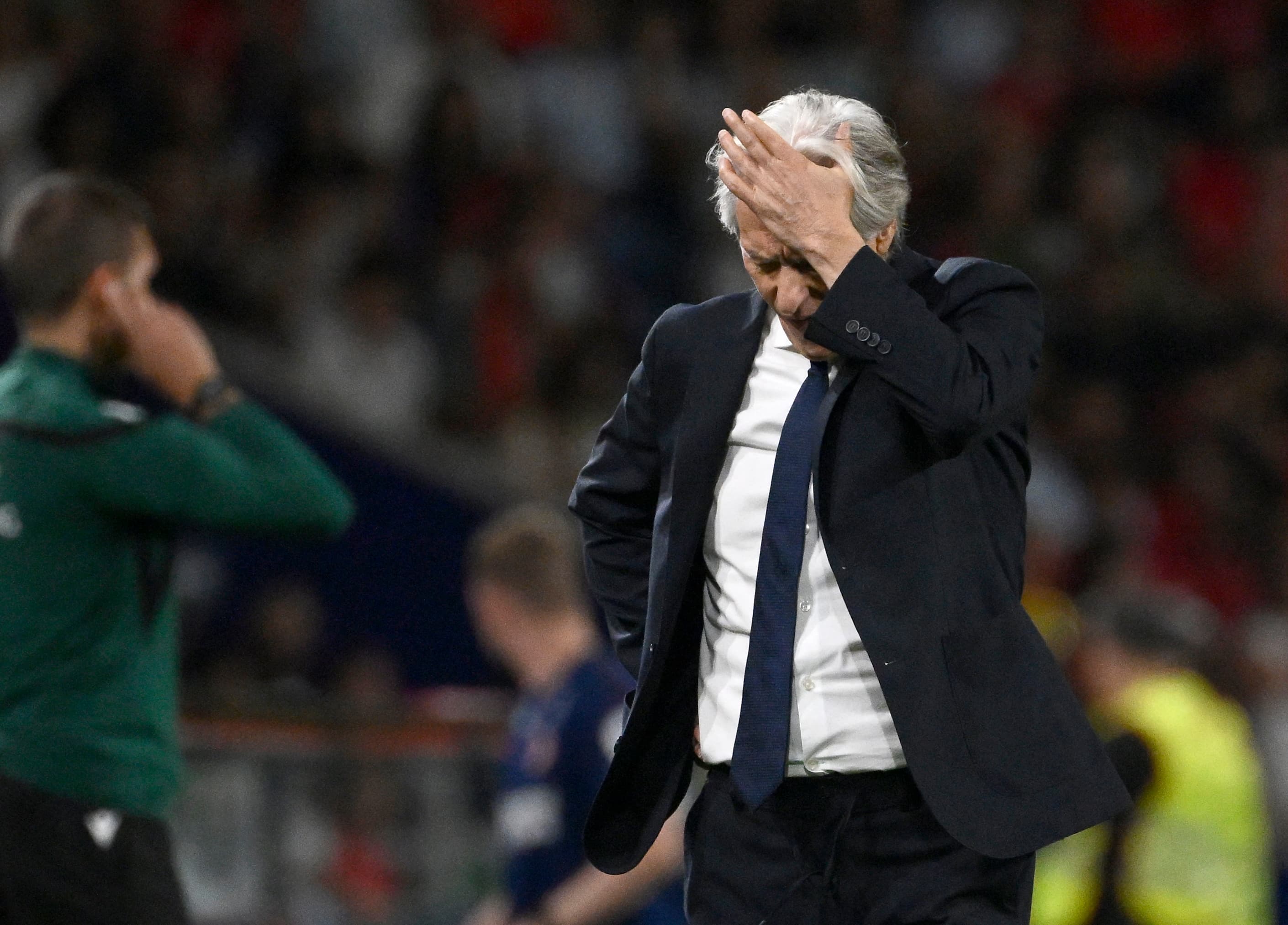 Jorge Jesus speaks out after reading Cristiano Ronaldo's statement