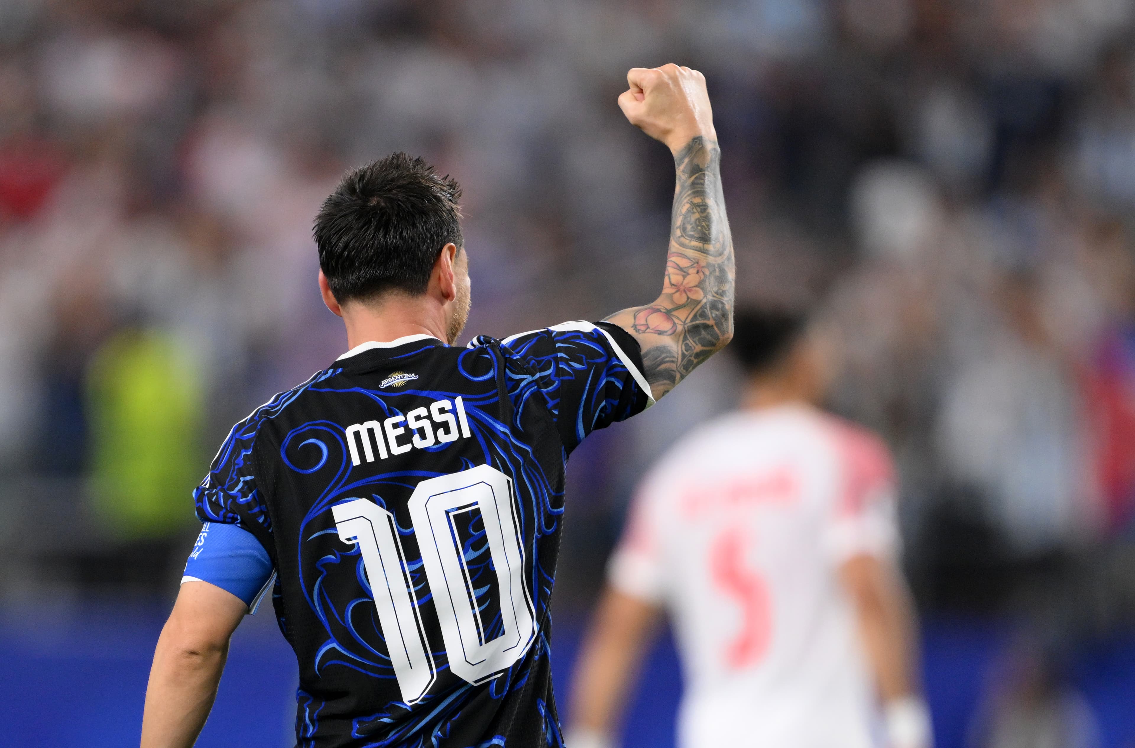 🎥 Messi unstoppable: on and scores a free-kick! 3-1 v Jordan 🤯