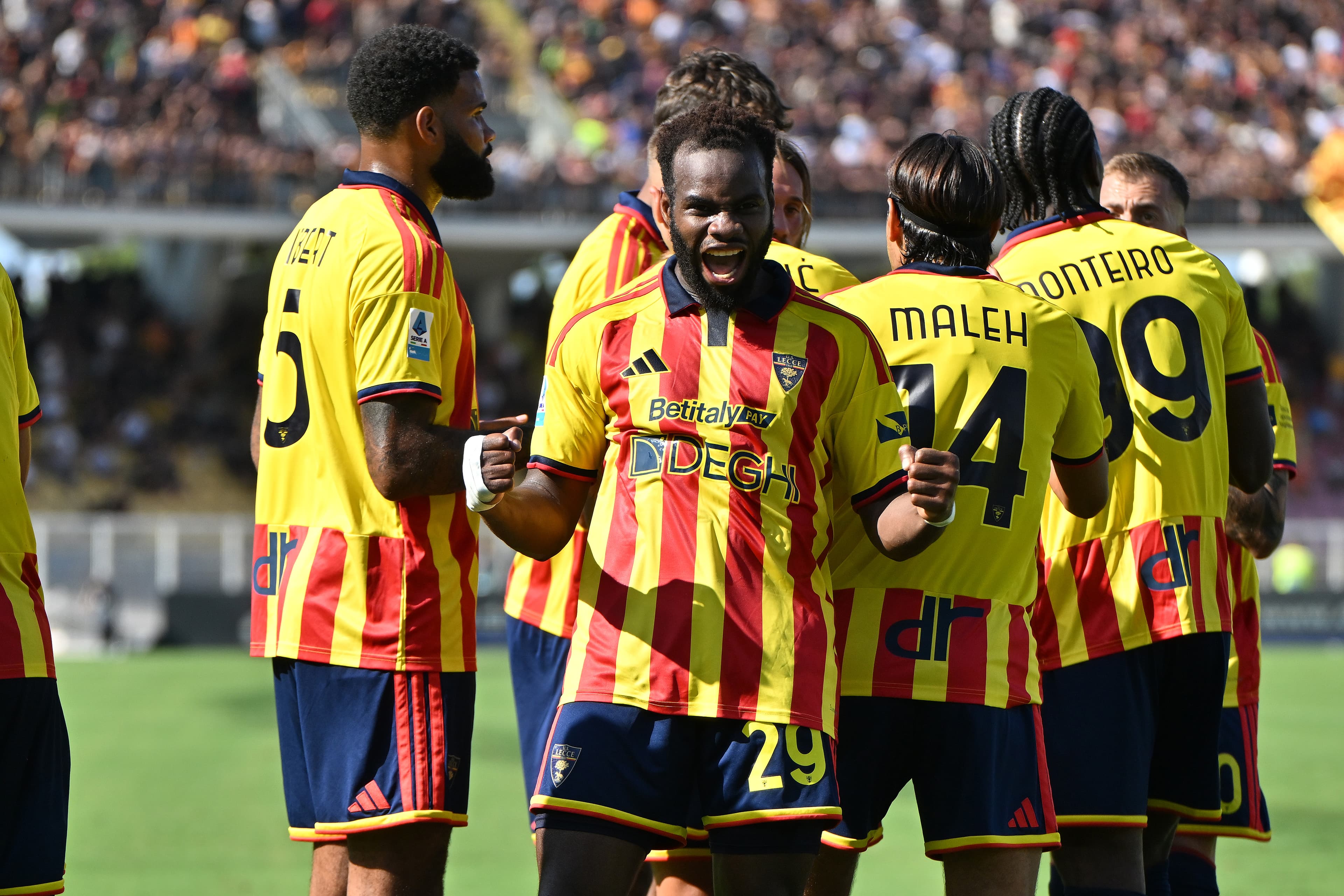 😮‍💨 Falcone howler, but Lecce beat Monza! Coulibaly brace, 5️⃣-goal epic