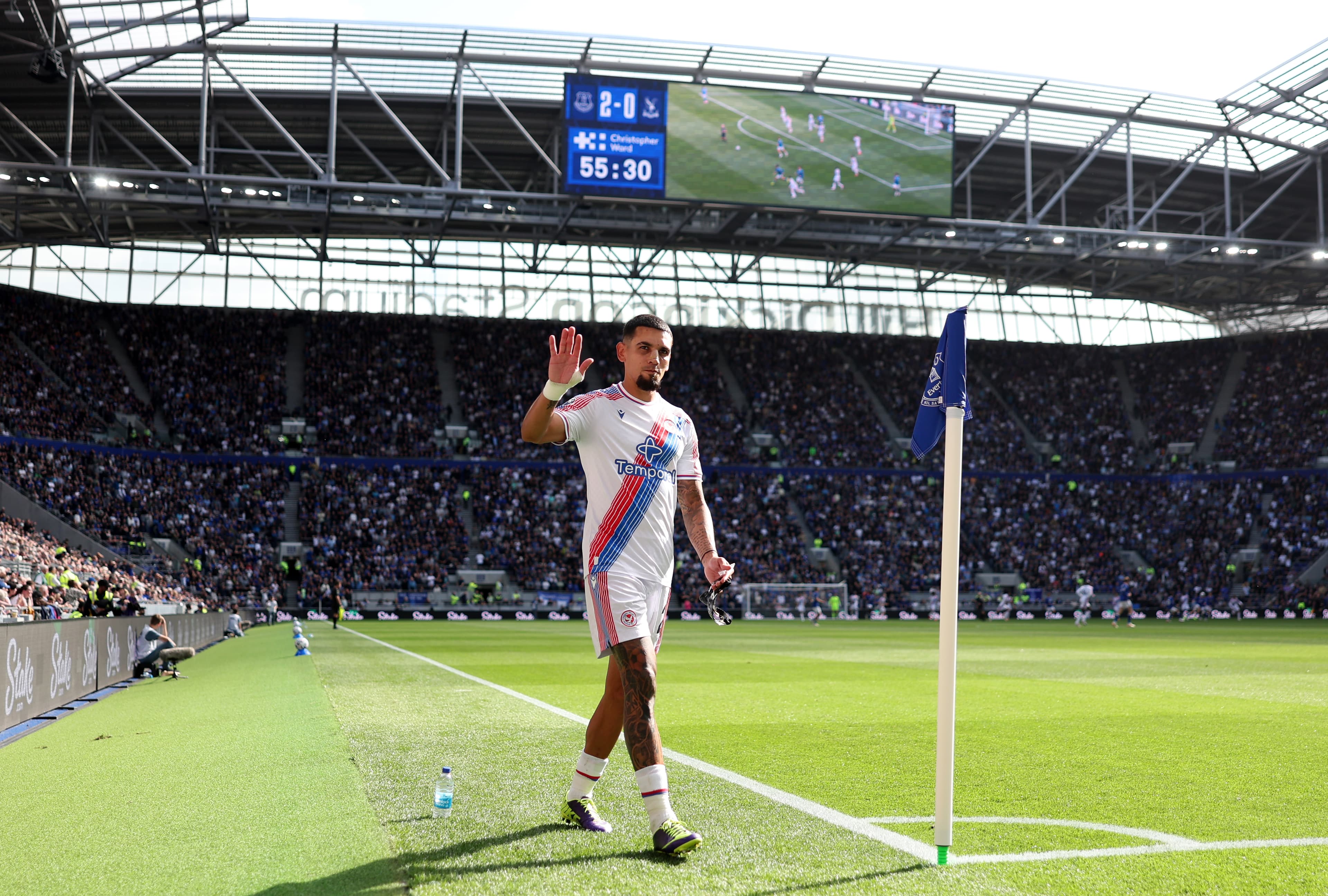 🚨 BREAKING: Nottingham Forest sign Daniel Muñoz from Crystal Palace
