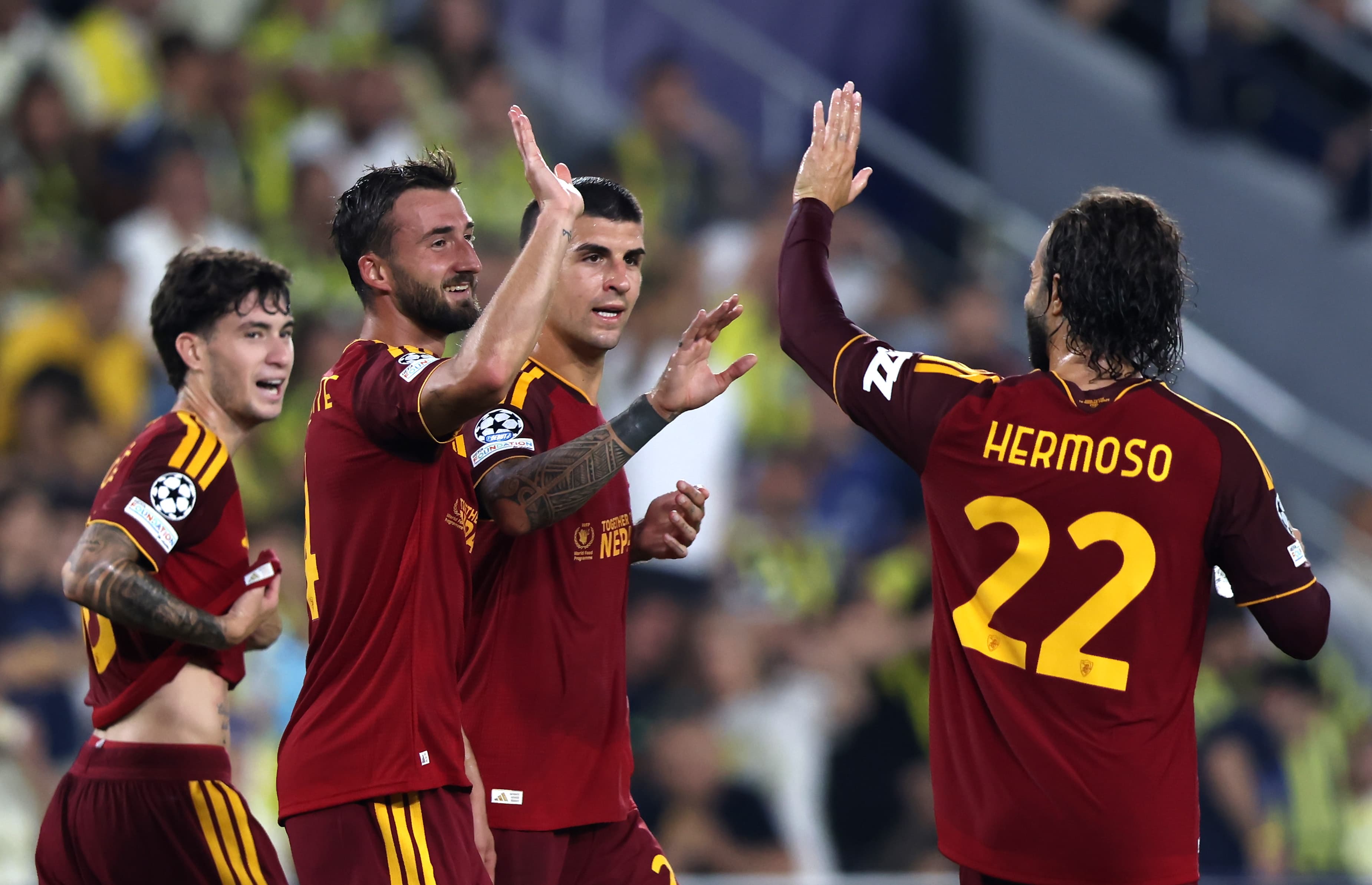 Roma break deadlock in Istanbul; PSV trail Shakhtar