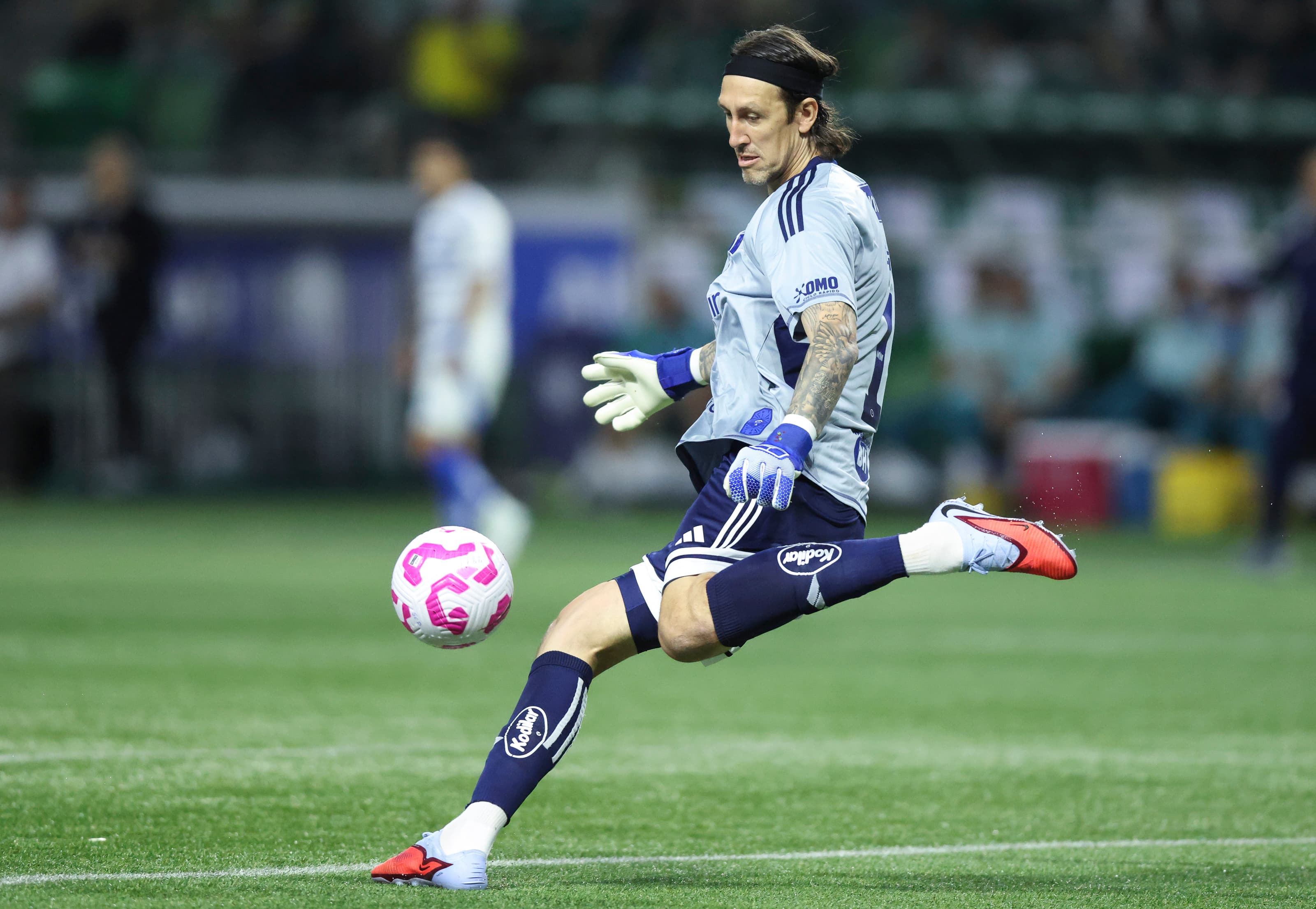 Cássio's 'successor' loses ground at Cruzeiro, now expendable